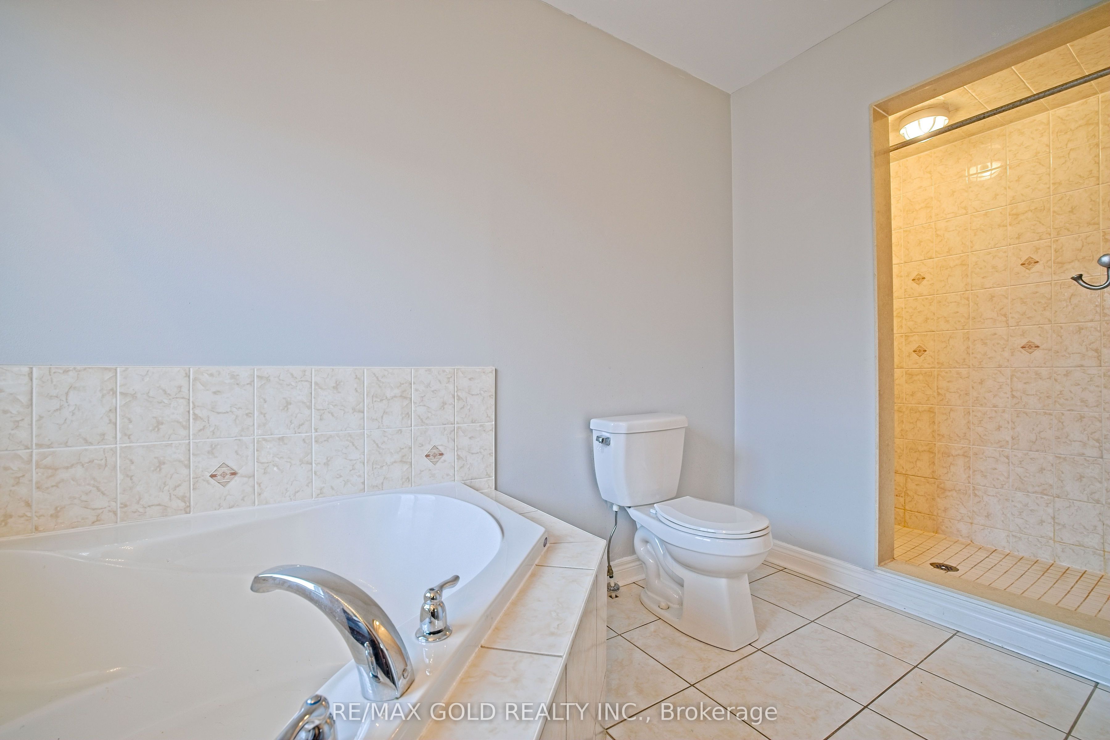 MLS #W12407455 image #28