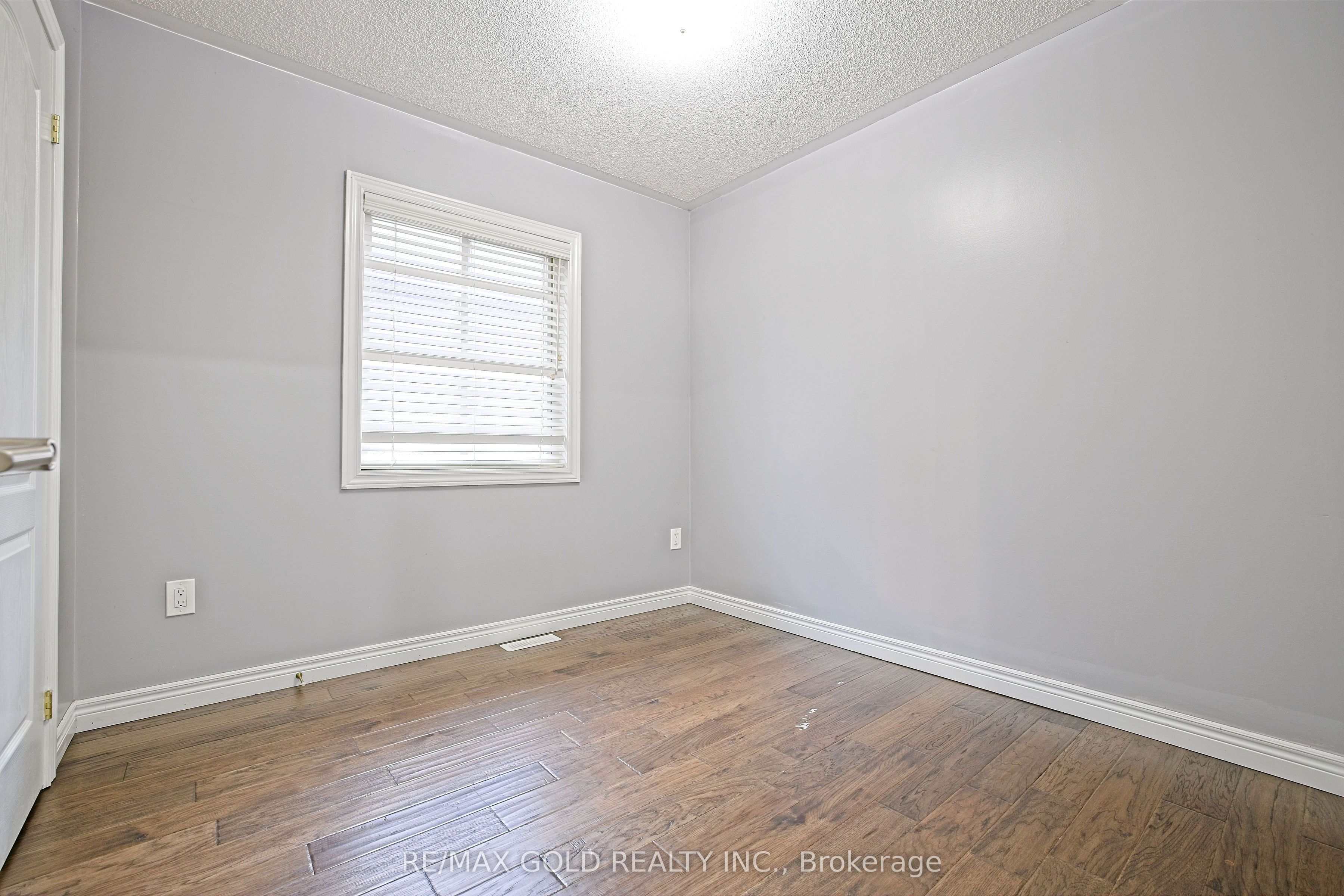 MLS #W12407455 image #29