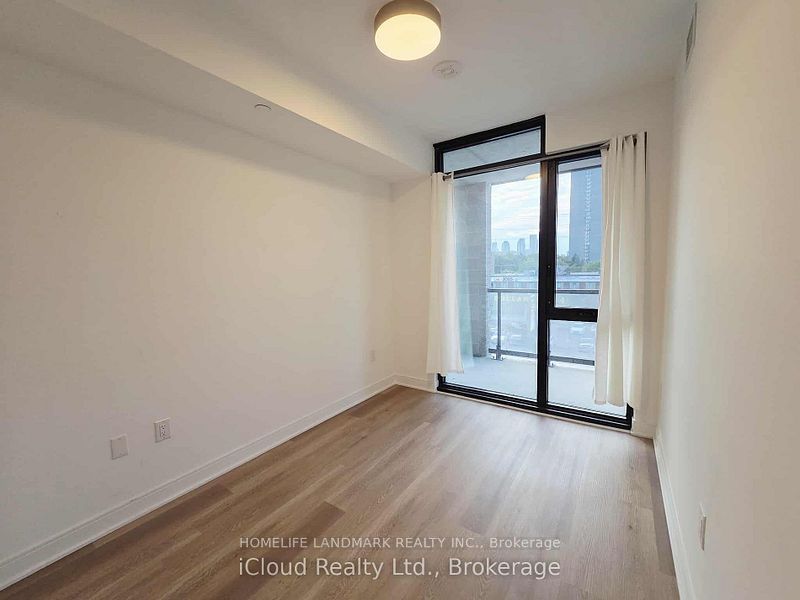 MLS #W12407582 image #5