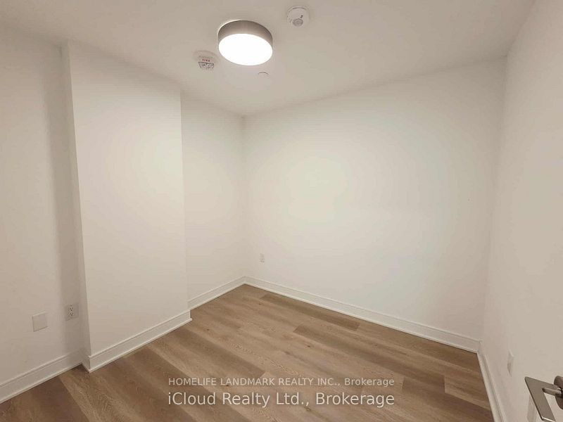 MLS #W12407582 image #6