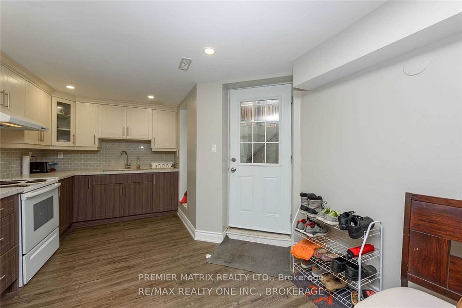 MLS #W12407682 image #2