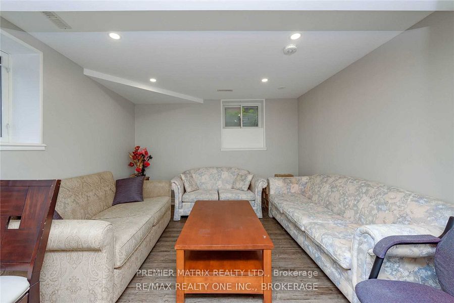 MLS #W12407682 image #7