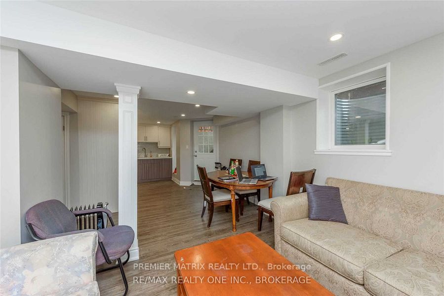 MLS #W12407682 image #8