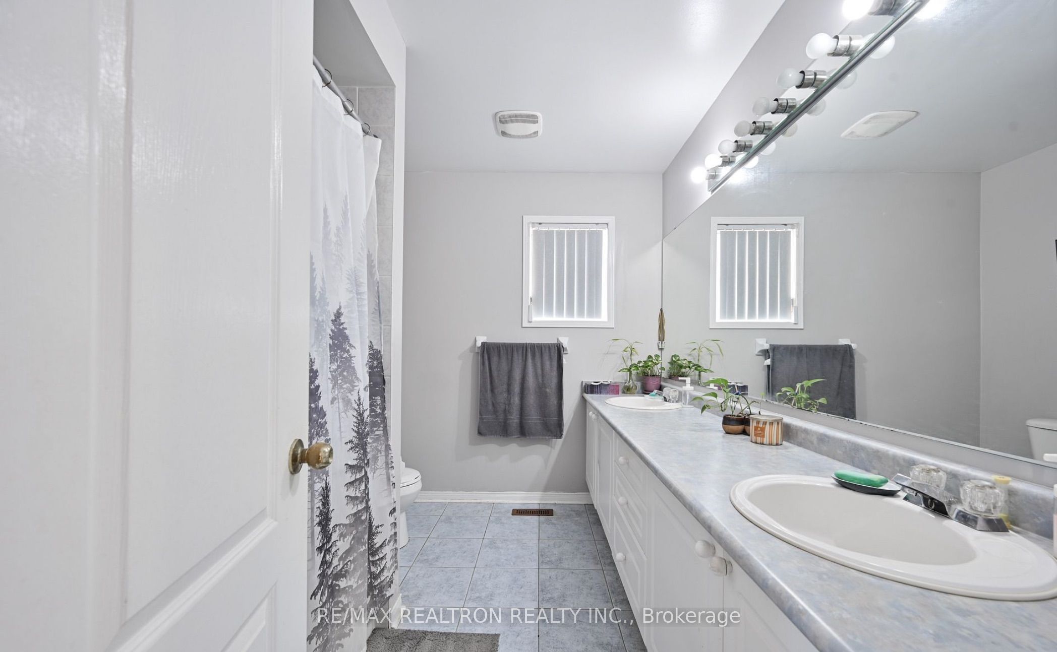 MLS #W12407733 image #11