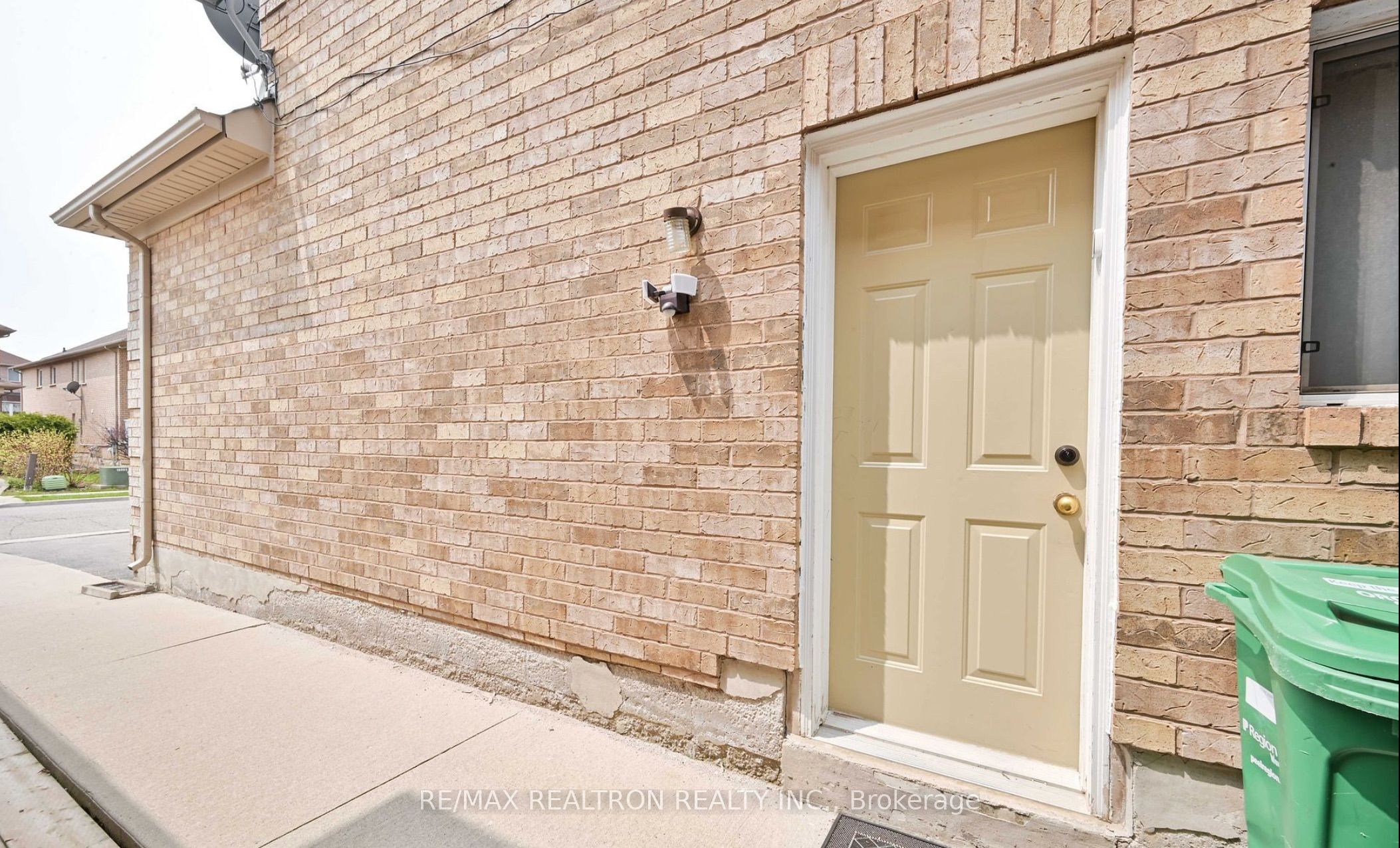 MLS #W12407733 image #12