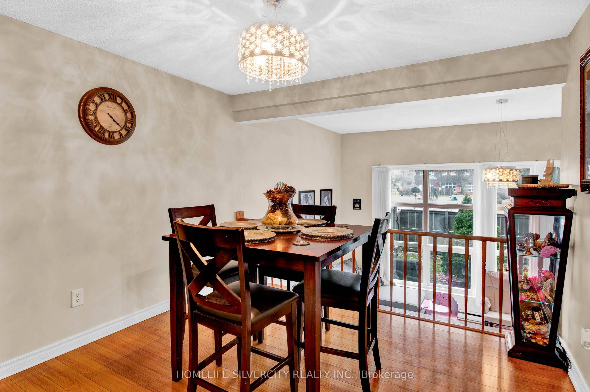 MLS #W12407777 image #11