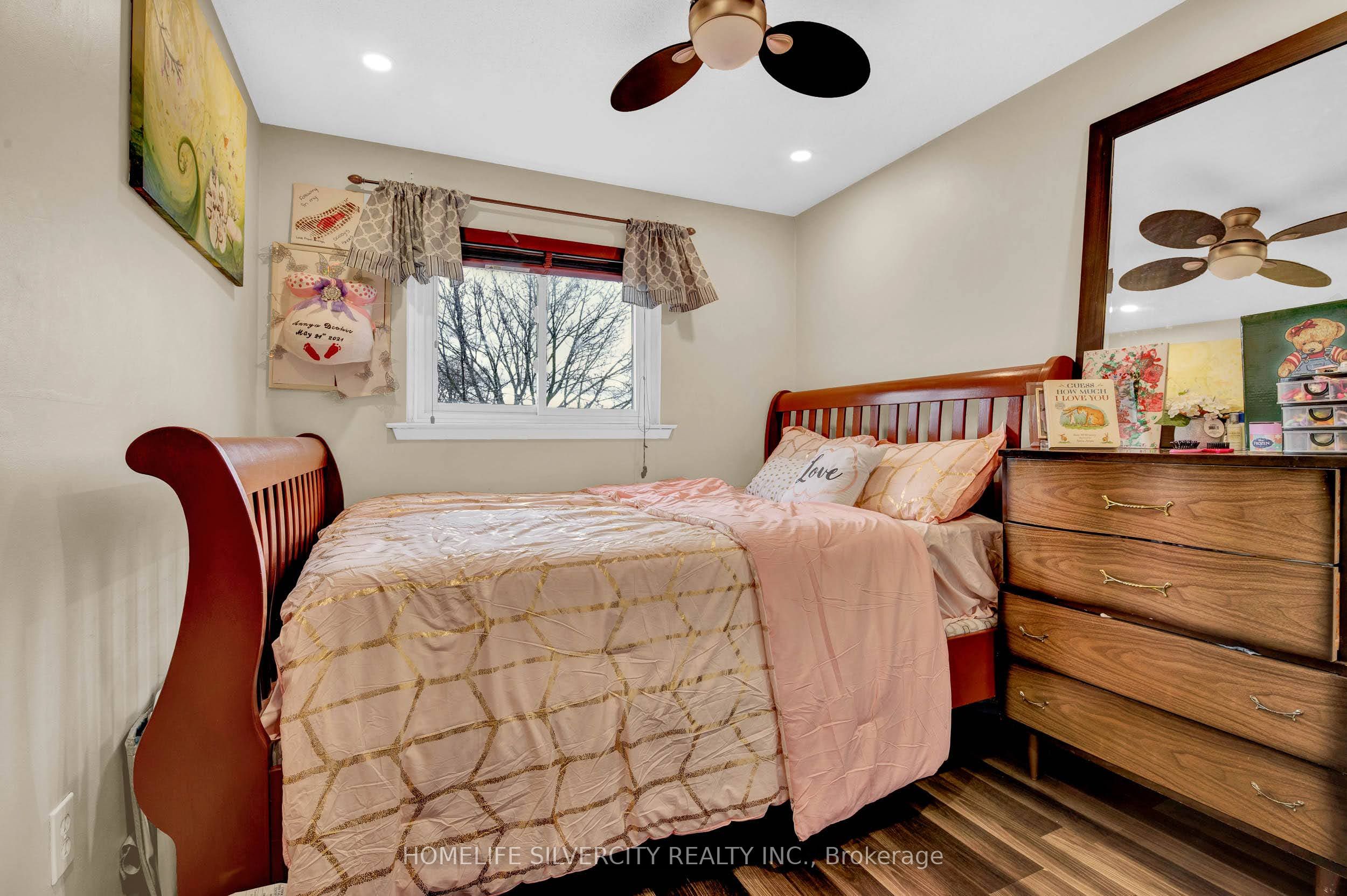 MLS #W12407777 image #21