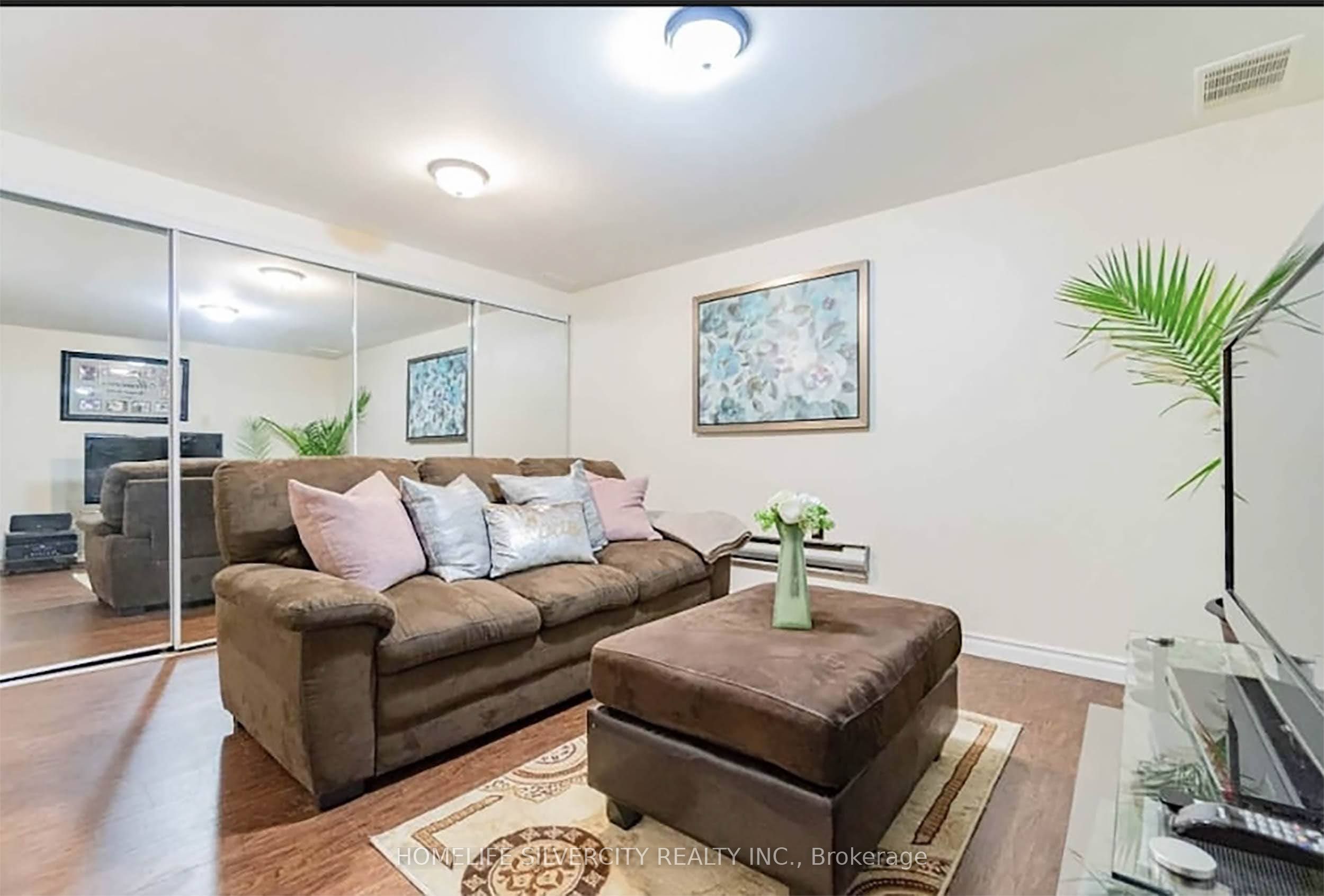 MLS #W12407777 image #28