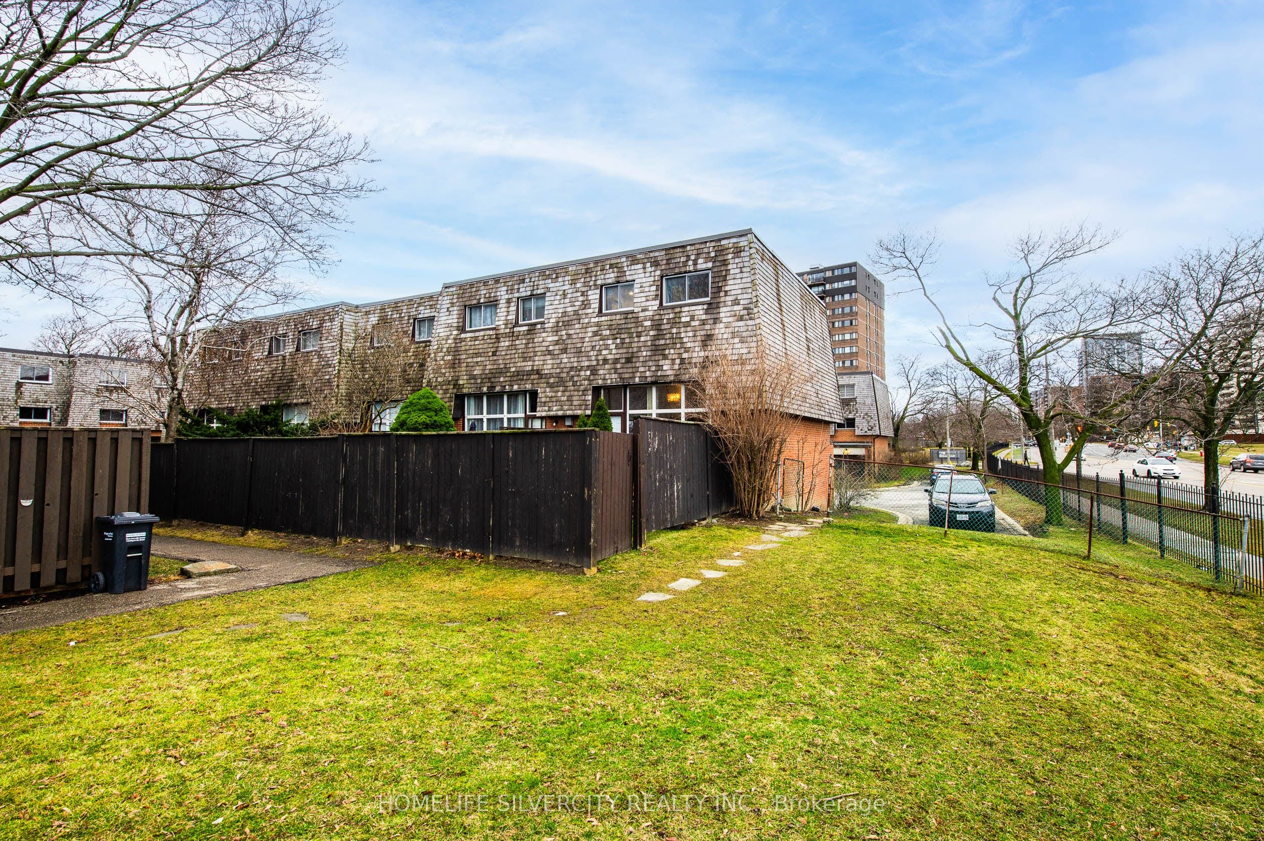 MLS #W12407777 image #33