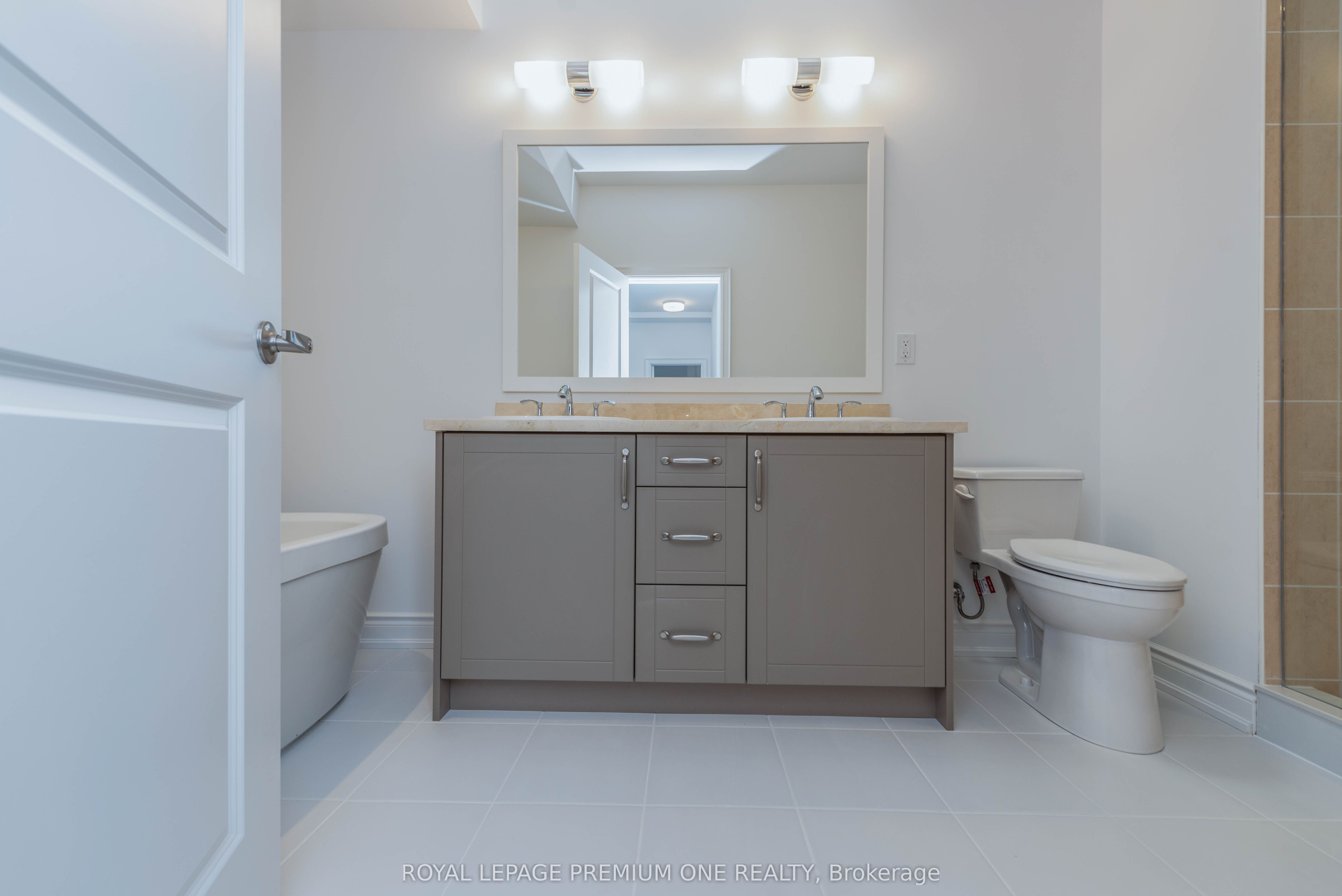 MLS #W12407823 image #22