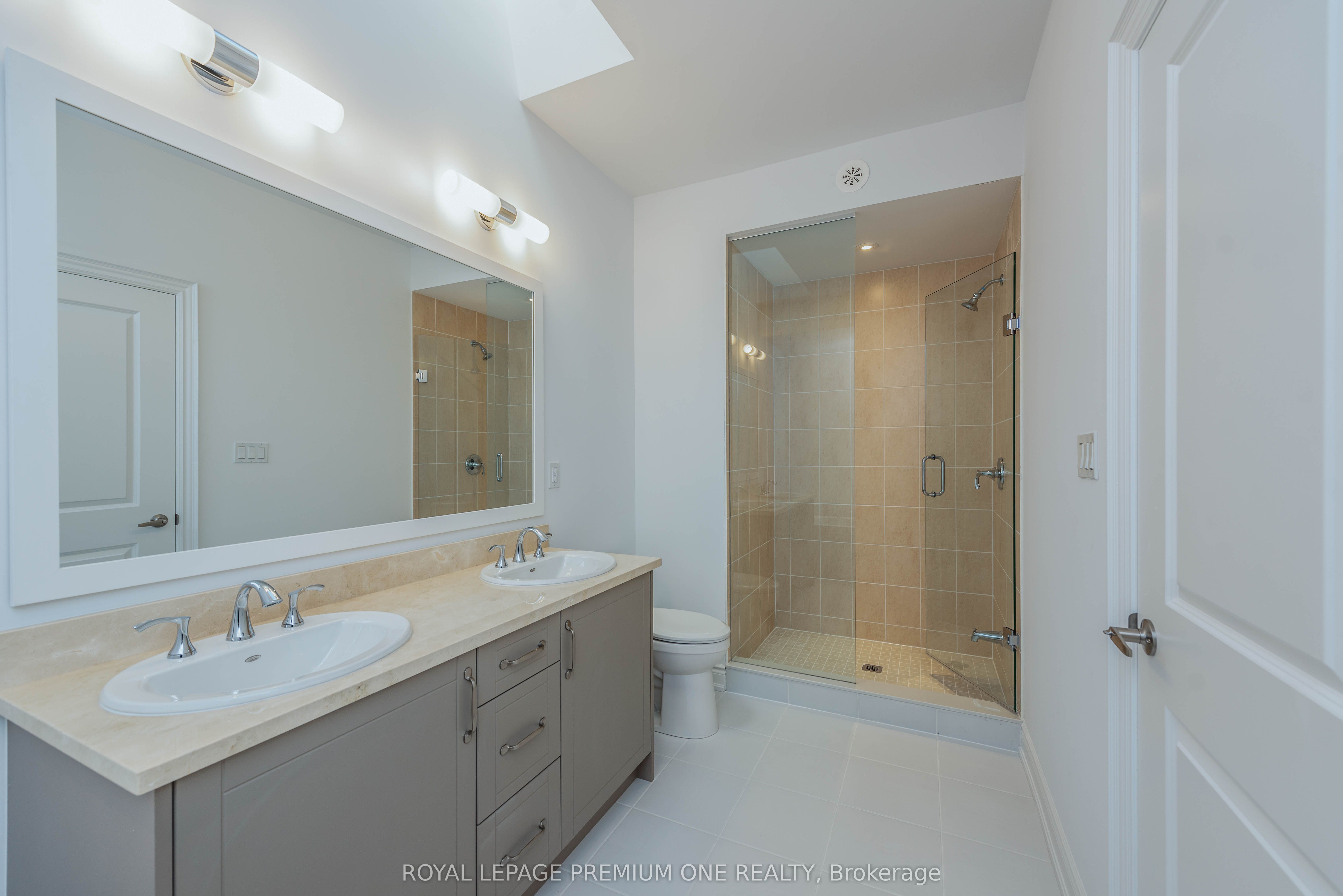 MLS #W12407823 image #25