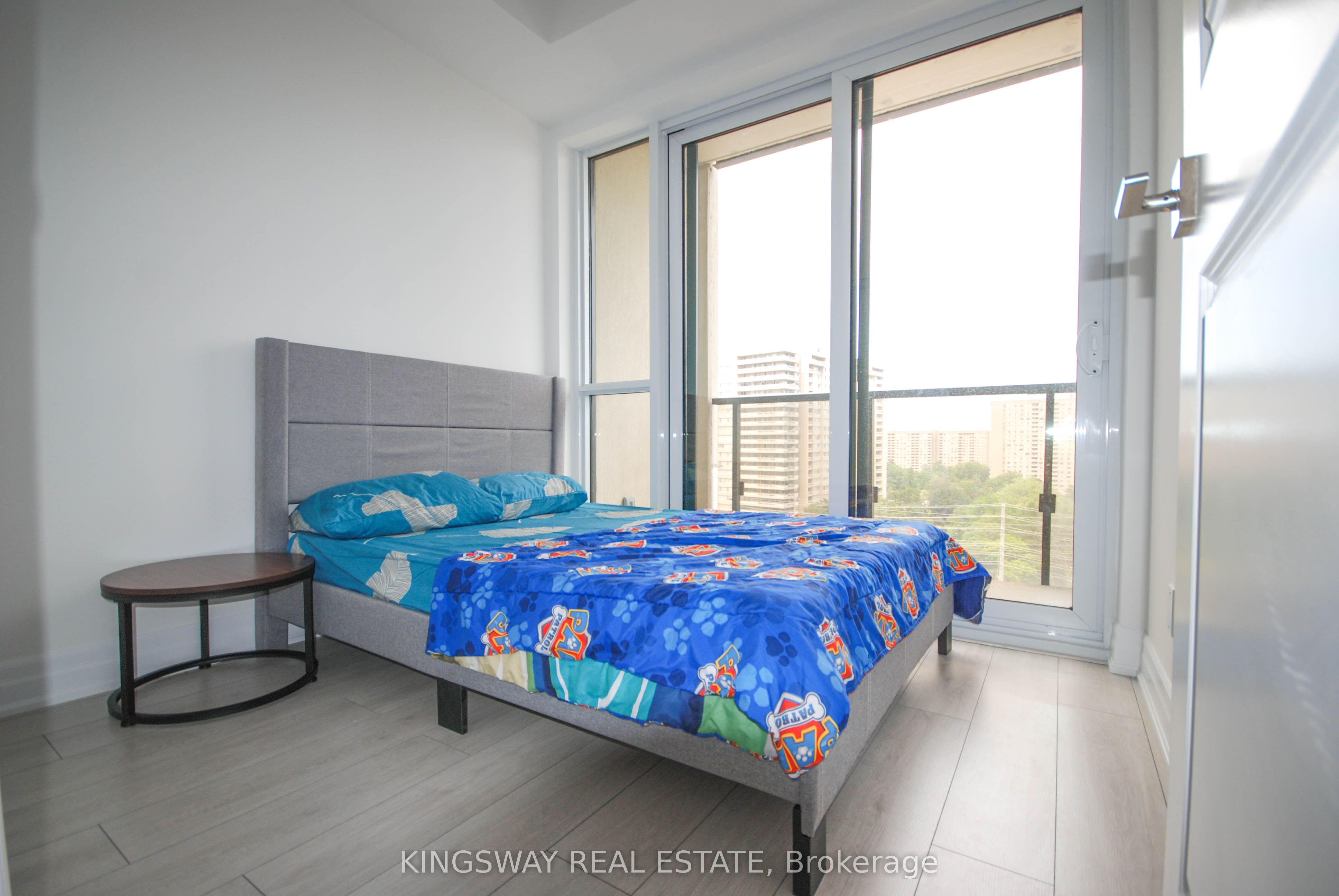 MLS #W12407920 image #19