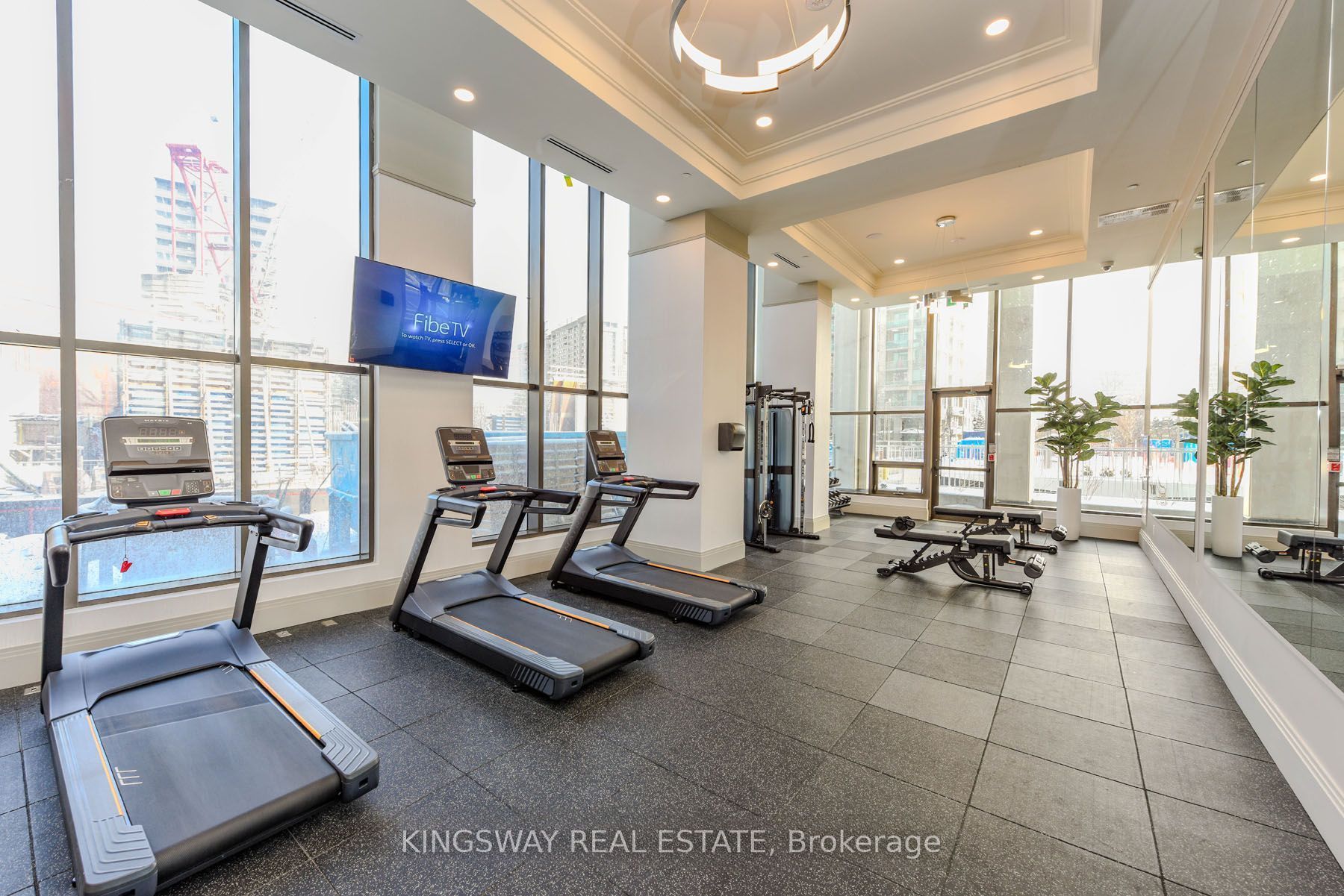 MLS #W12407920 image #7