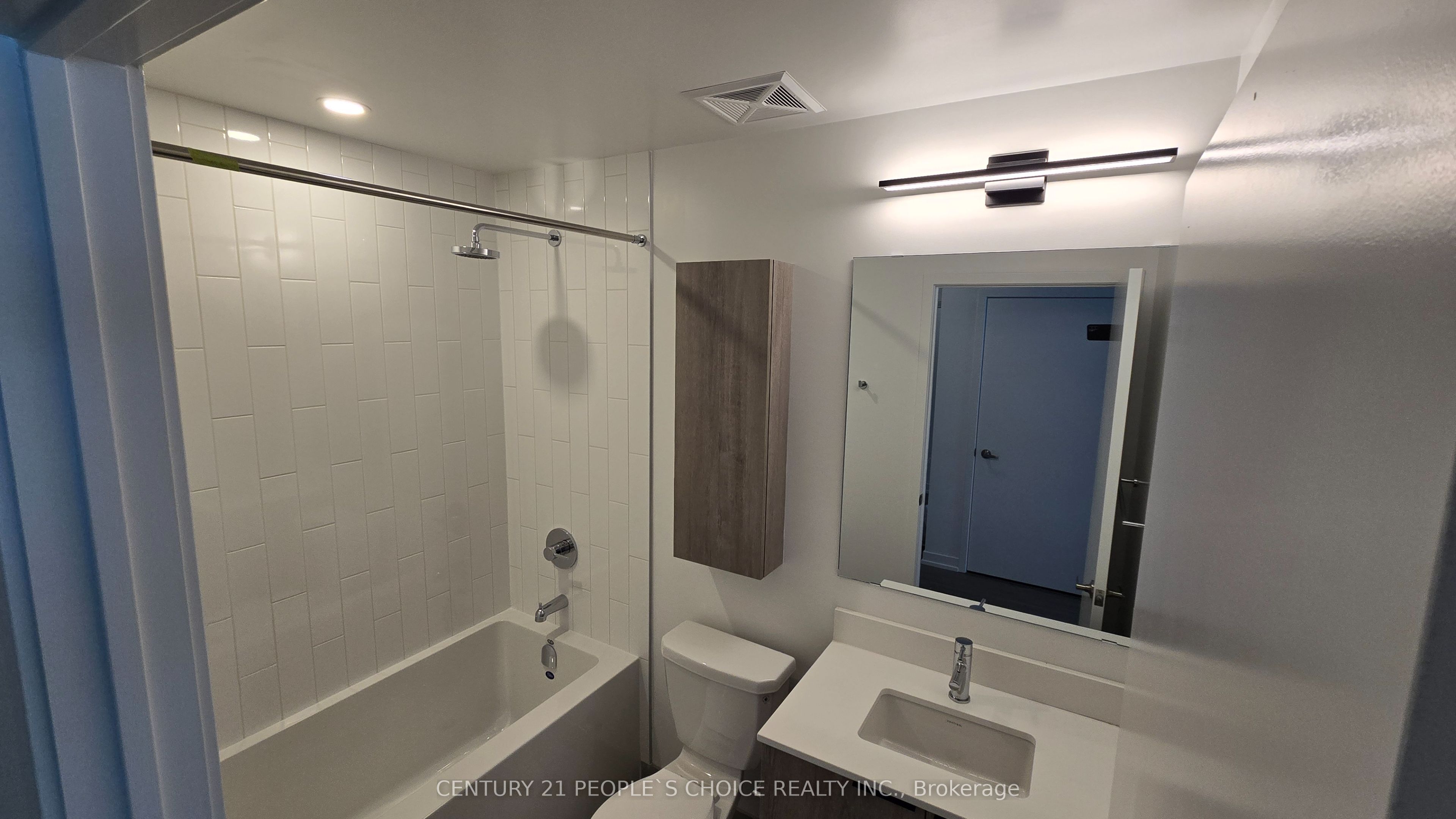 MLS #W12407968 image #11