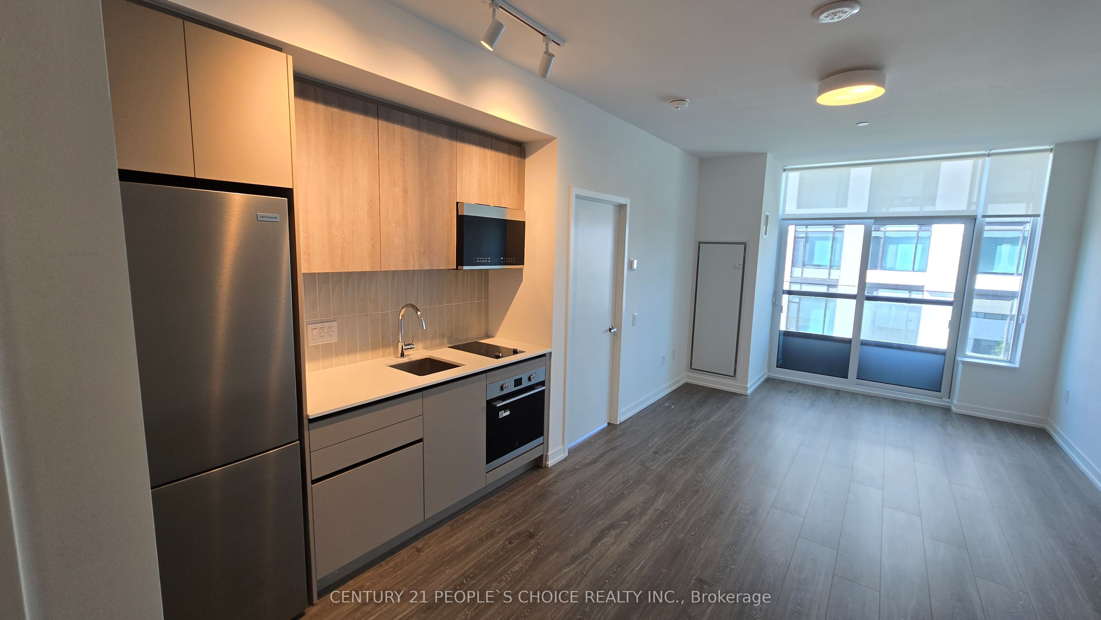 MLS #W12407968 image #13