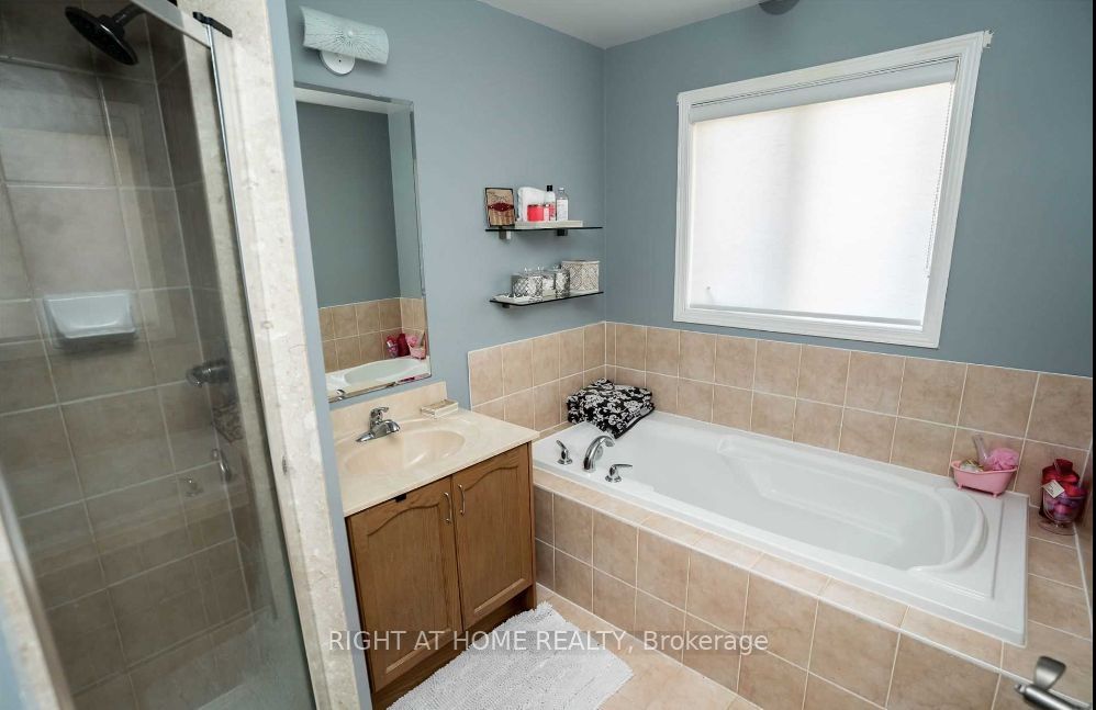 MLS #W12408105 image #16