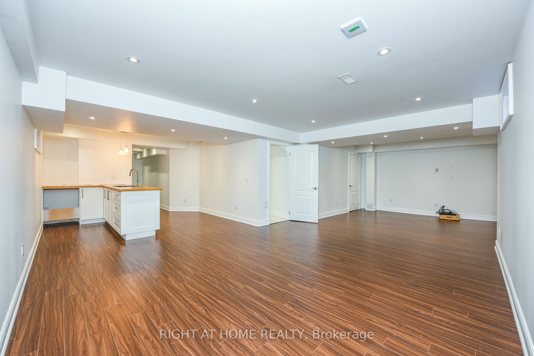 MLS #W12409596 image #17