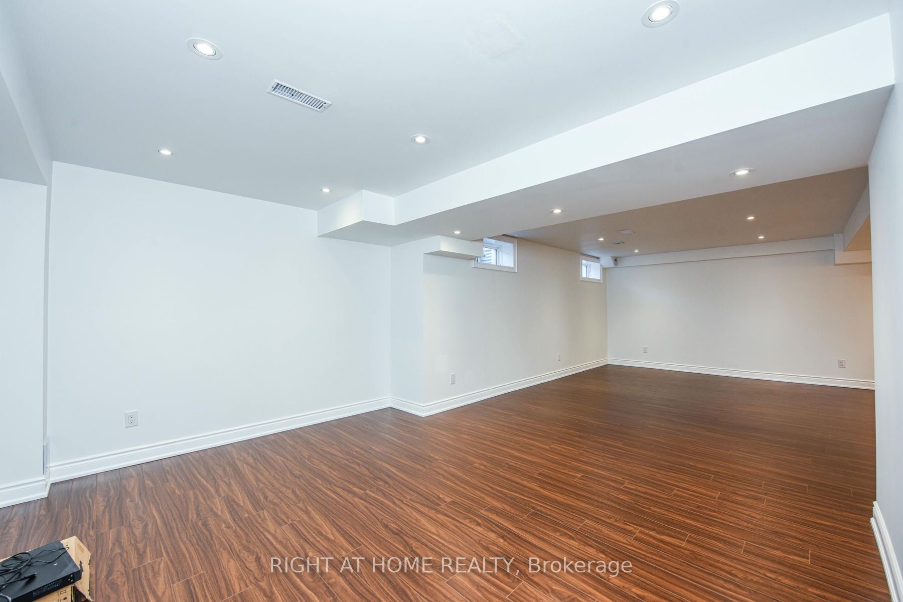 MLS #W12409596 image #19