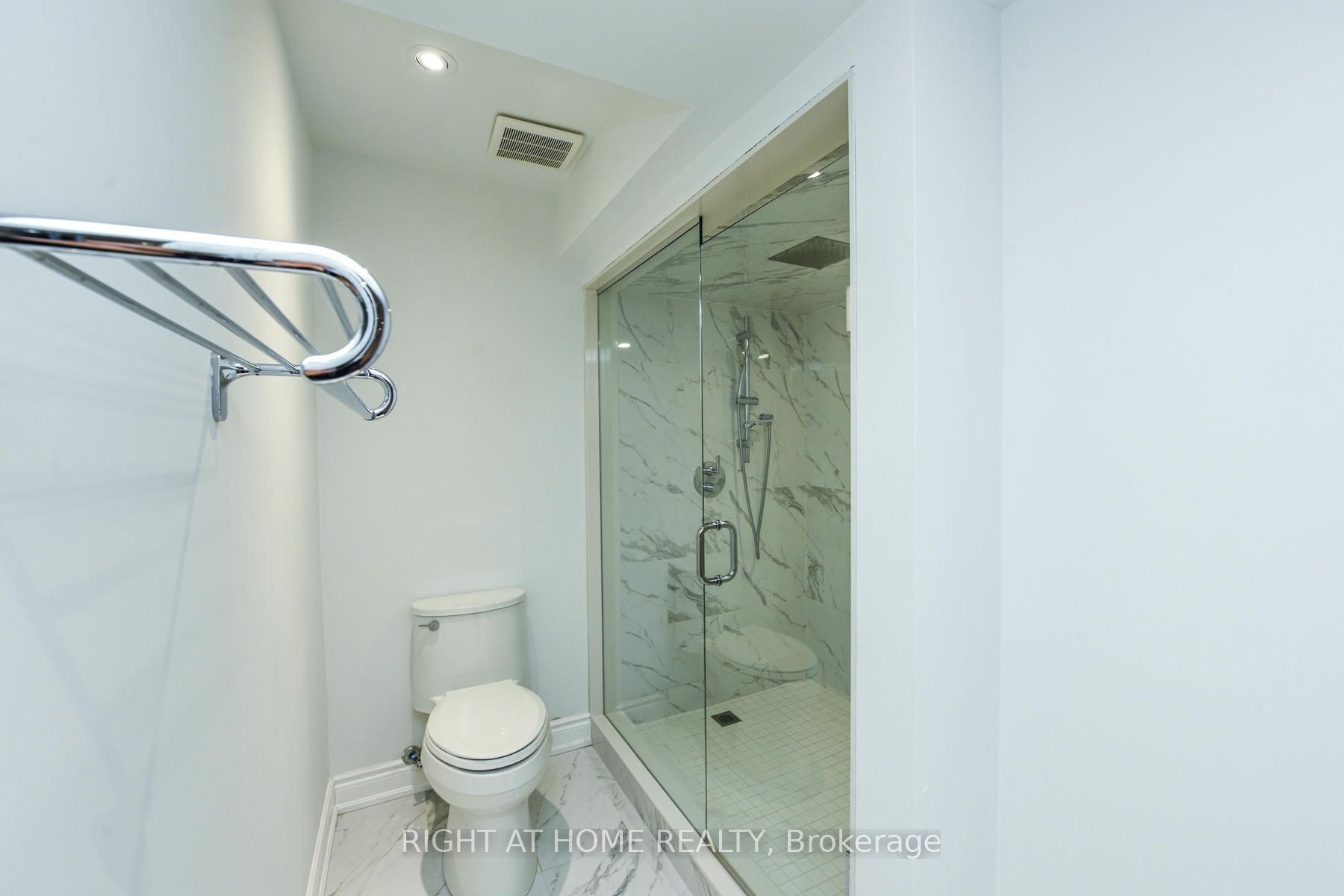 MLS #W12409596 image #24