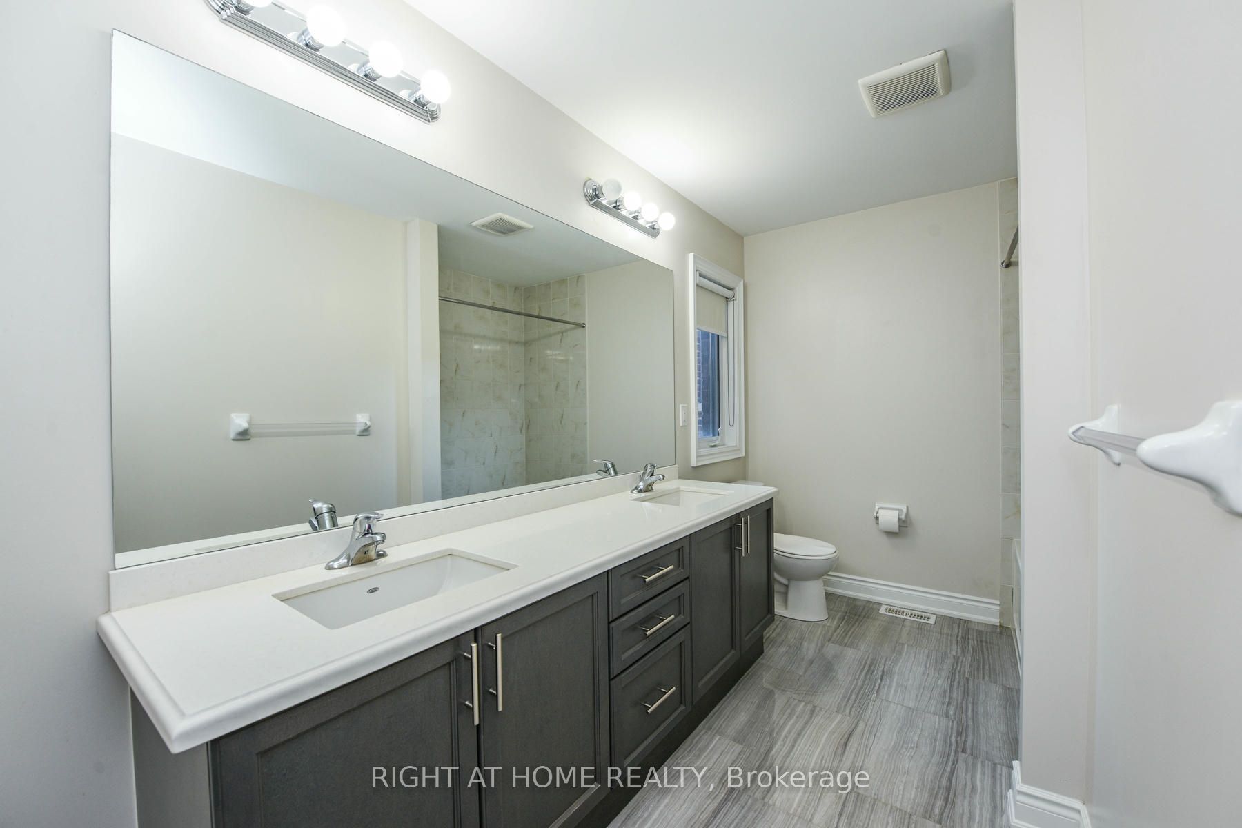 MLS #W12409596 image #28