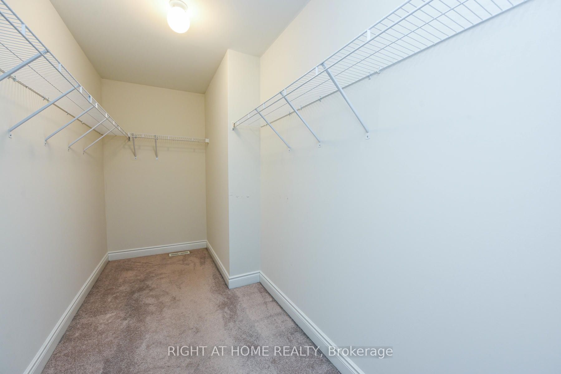 MLS #W12409596 image #35