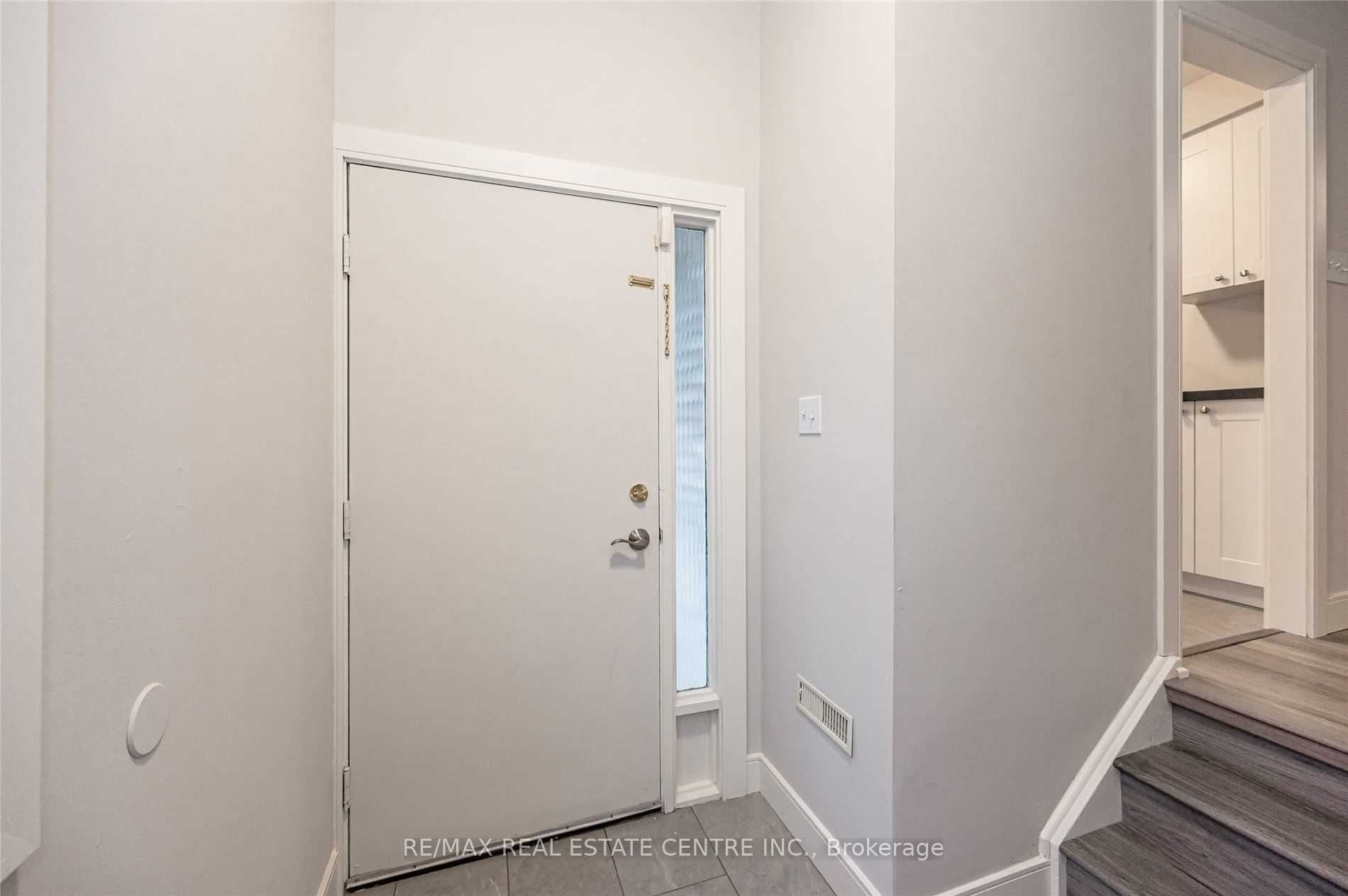 MLS #W12411551 image #2