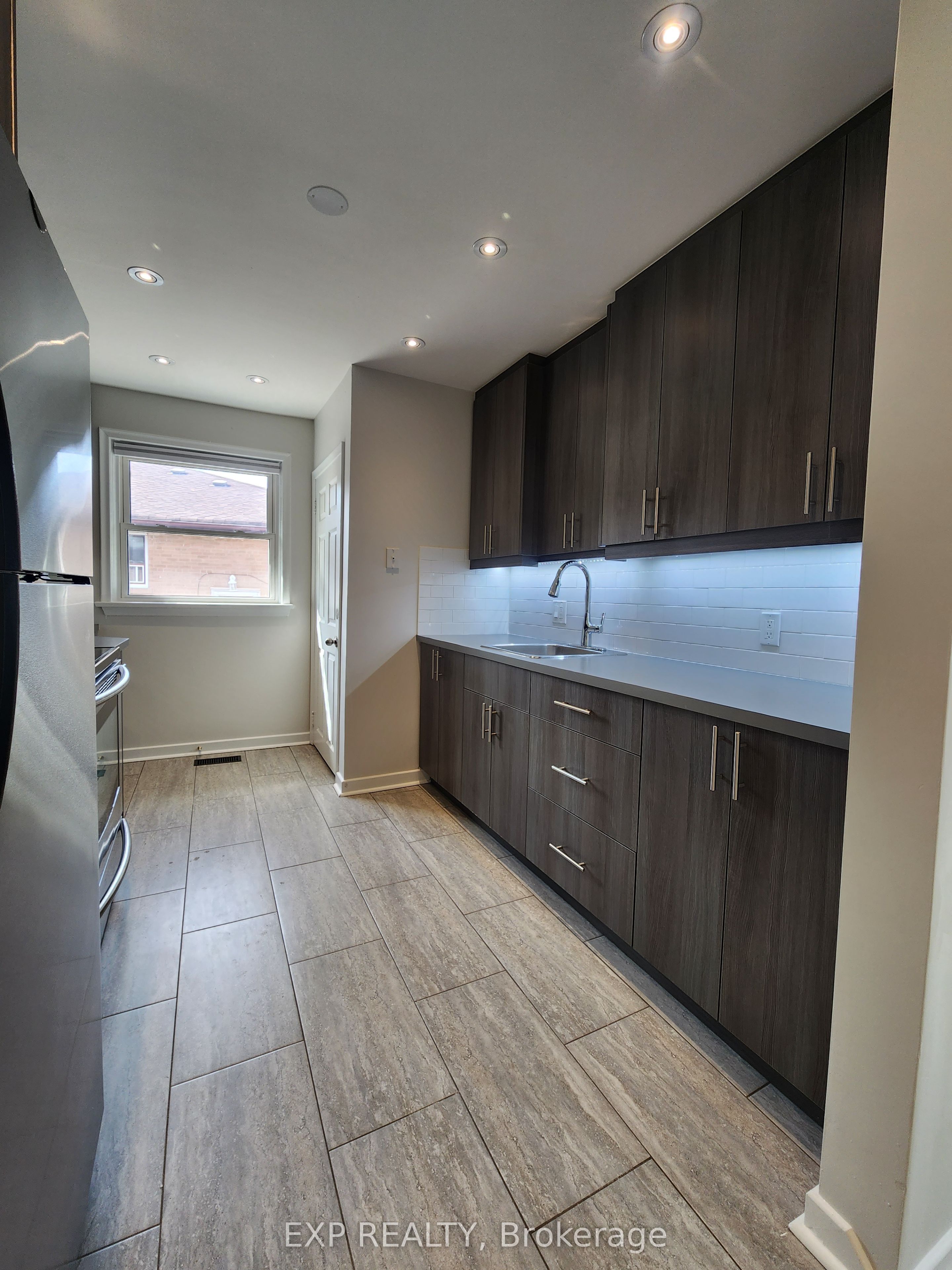 MLS #W12412973 image #2