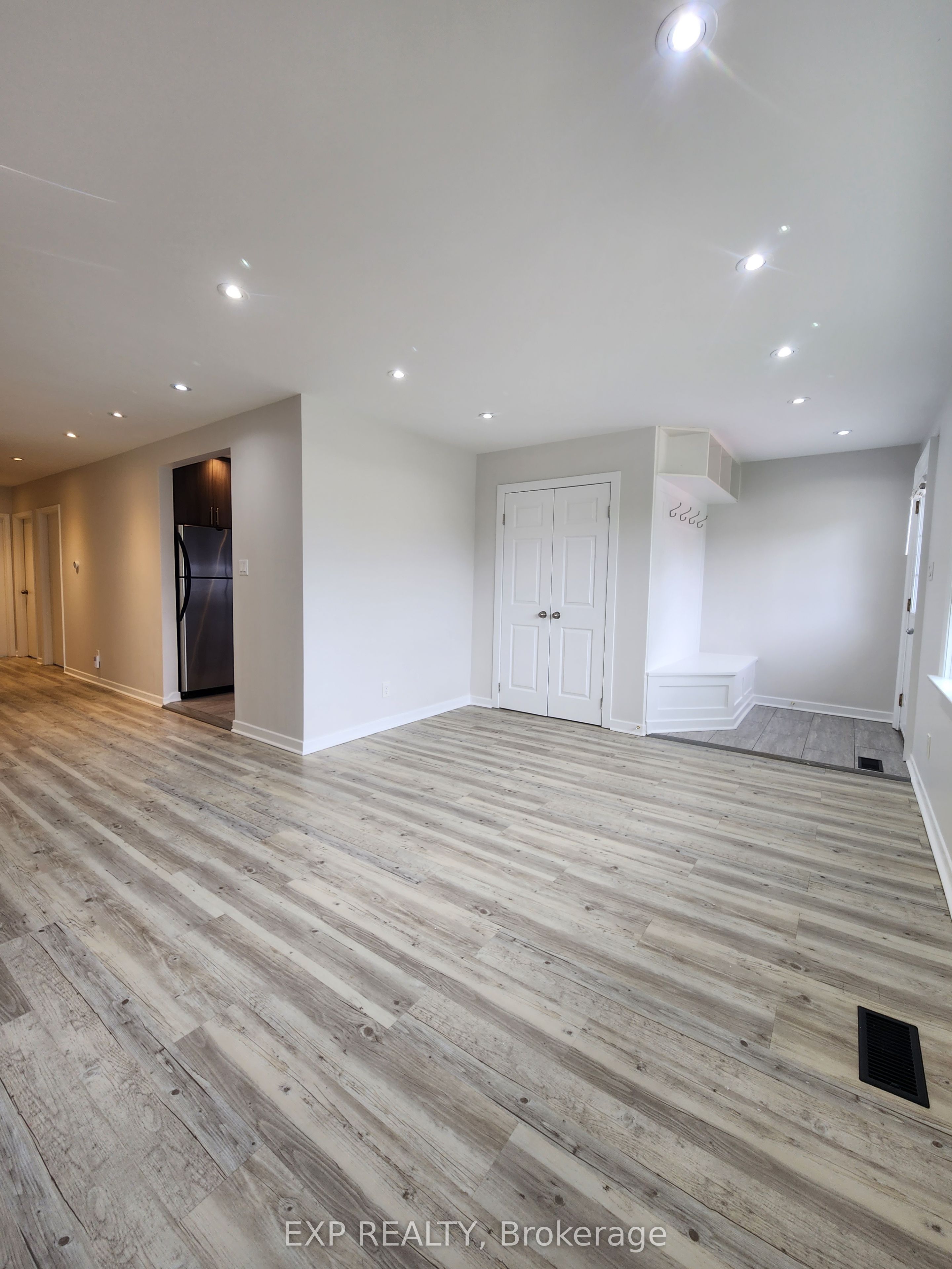 MLS #W12412973 image #4