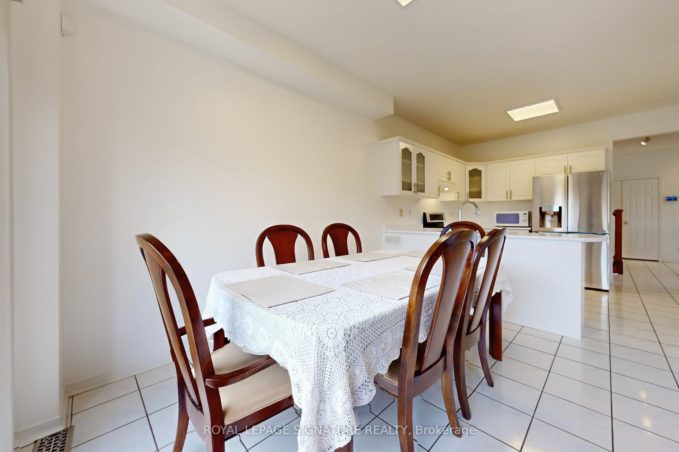 MLS #W12415017 image #10