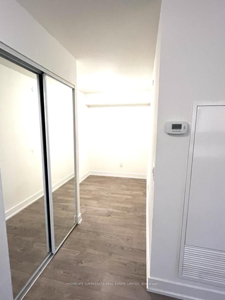 MLS #W12415274 image #4