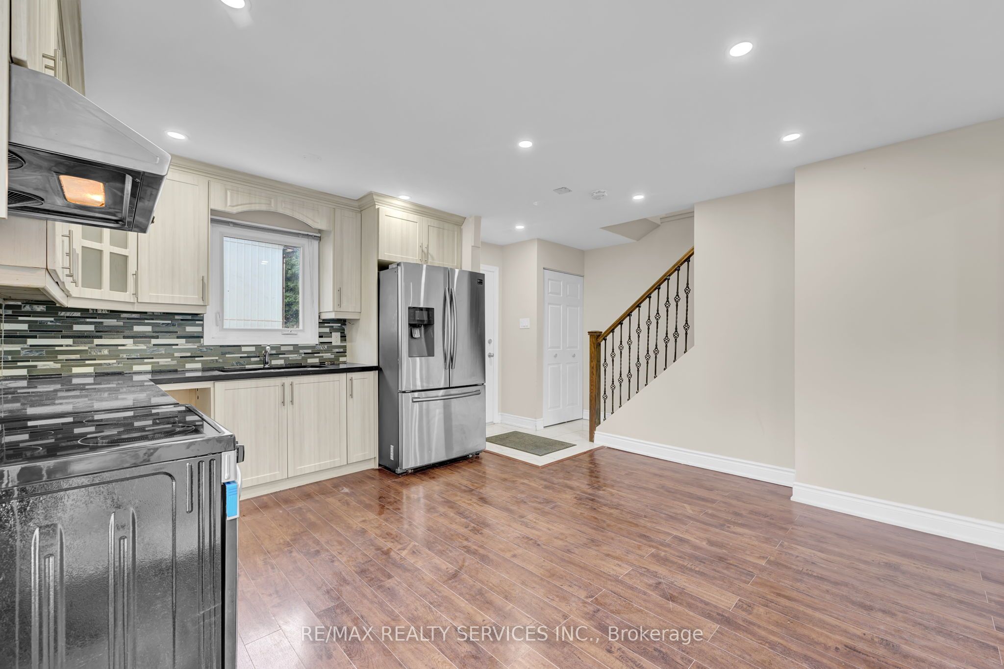 MLS #W12416505 image #3