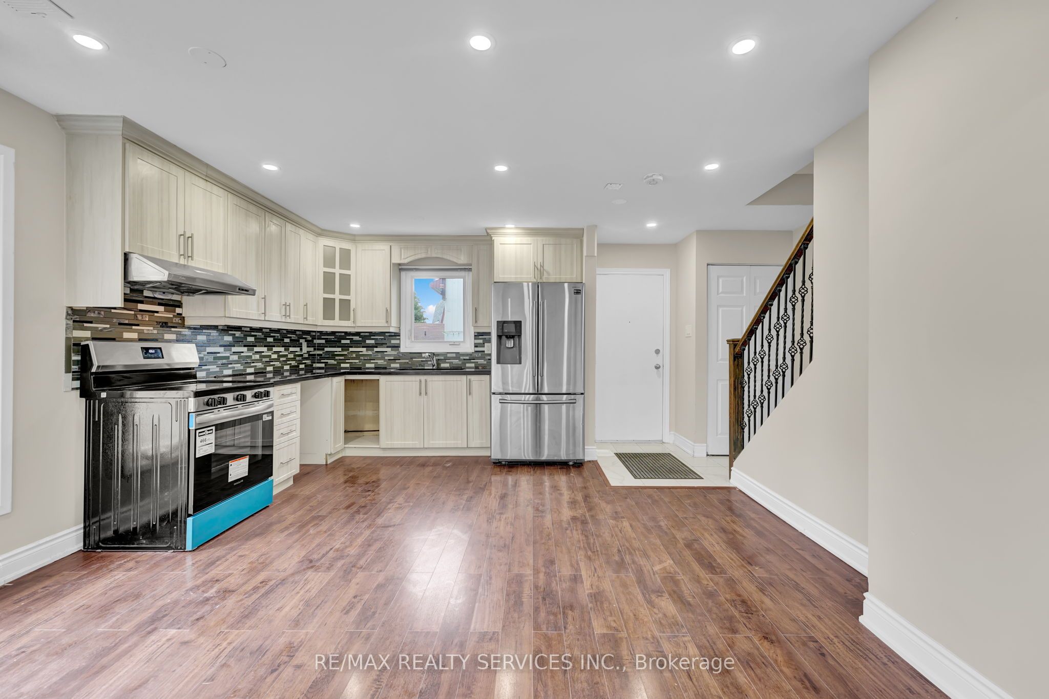 MLS #W12416505 image #4