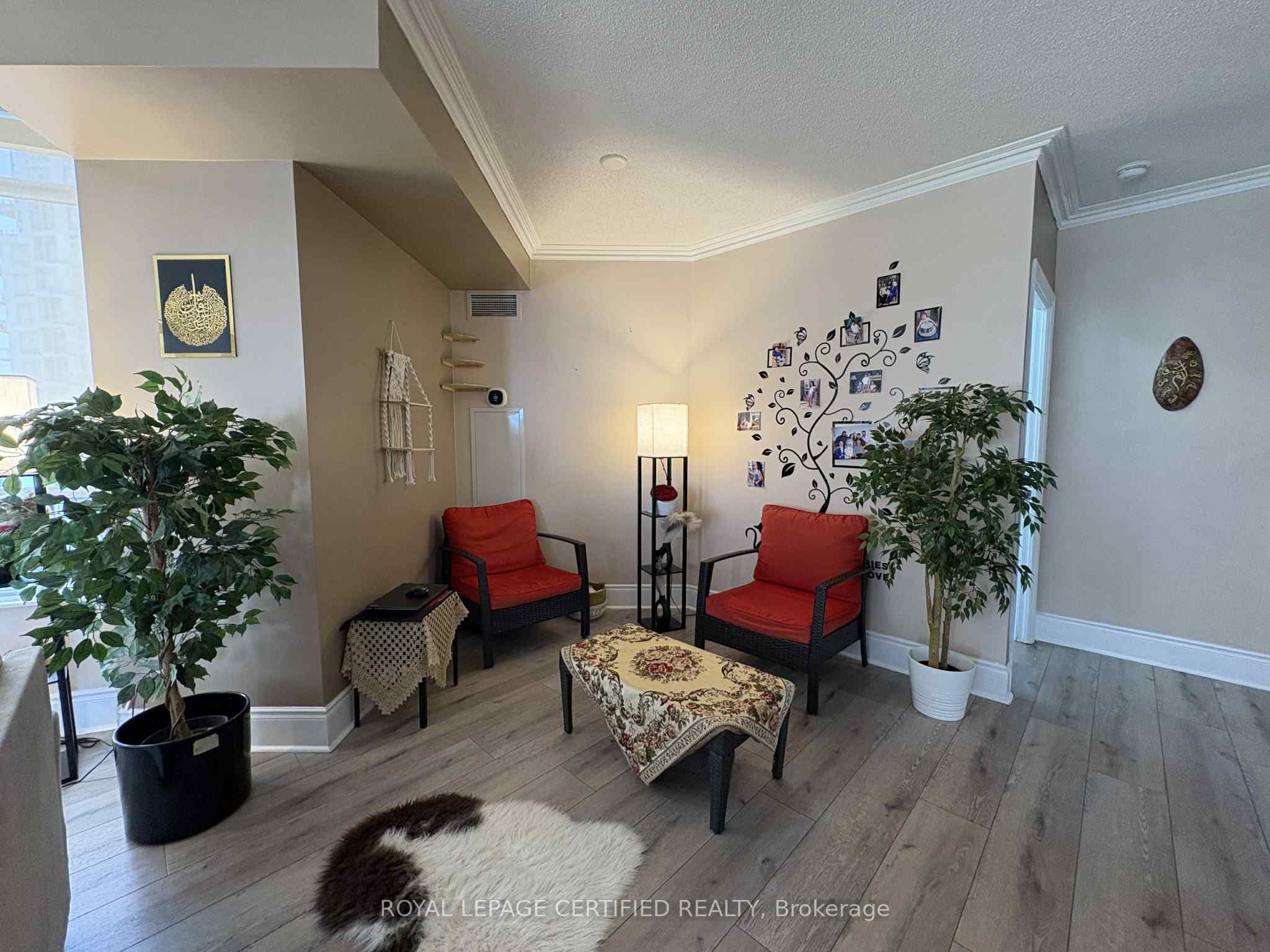 MLS #W12422000 image #7