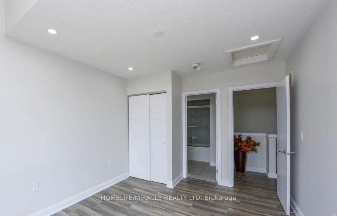 MLS #W12422308 image #6