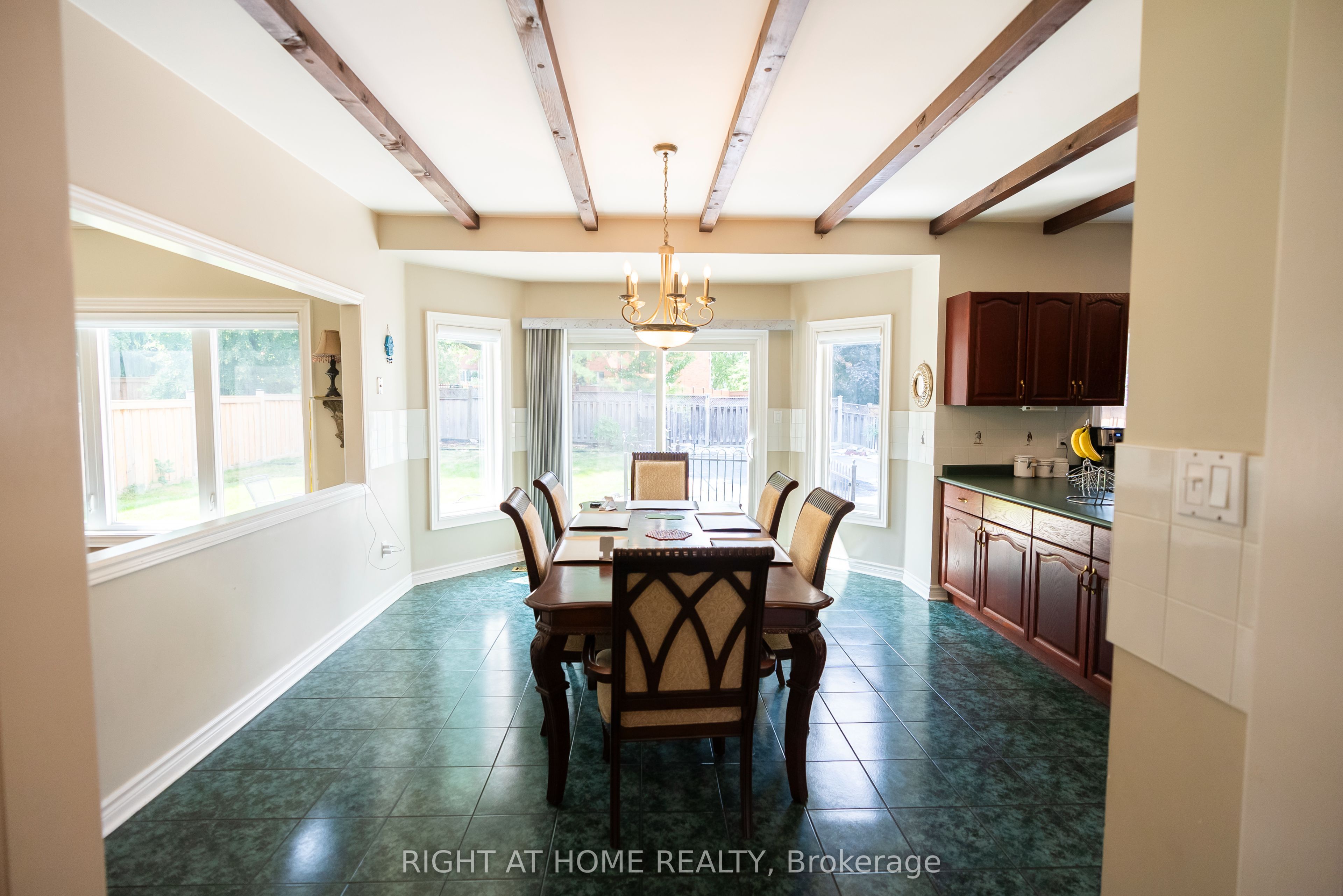 MLS #W12425259 image #10