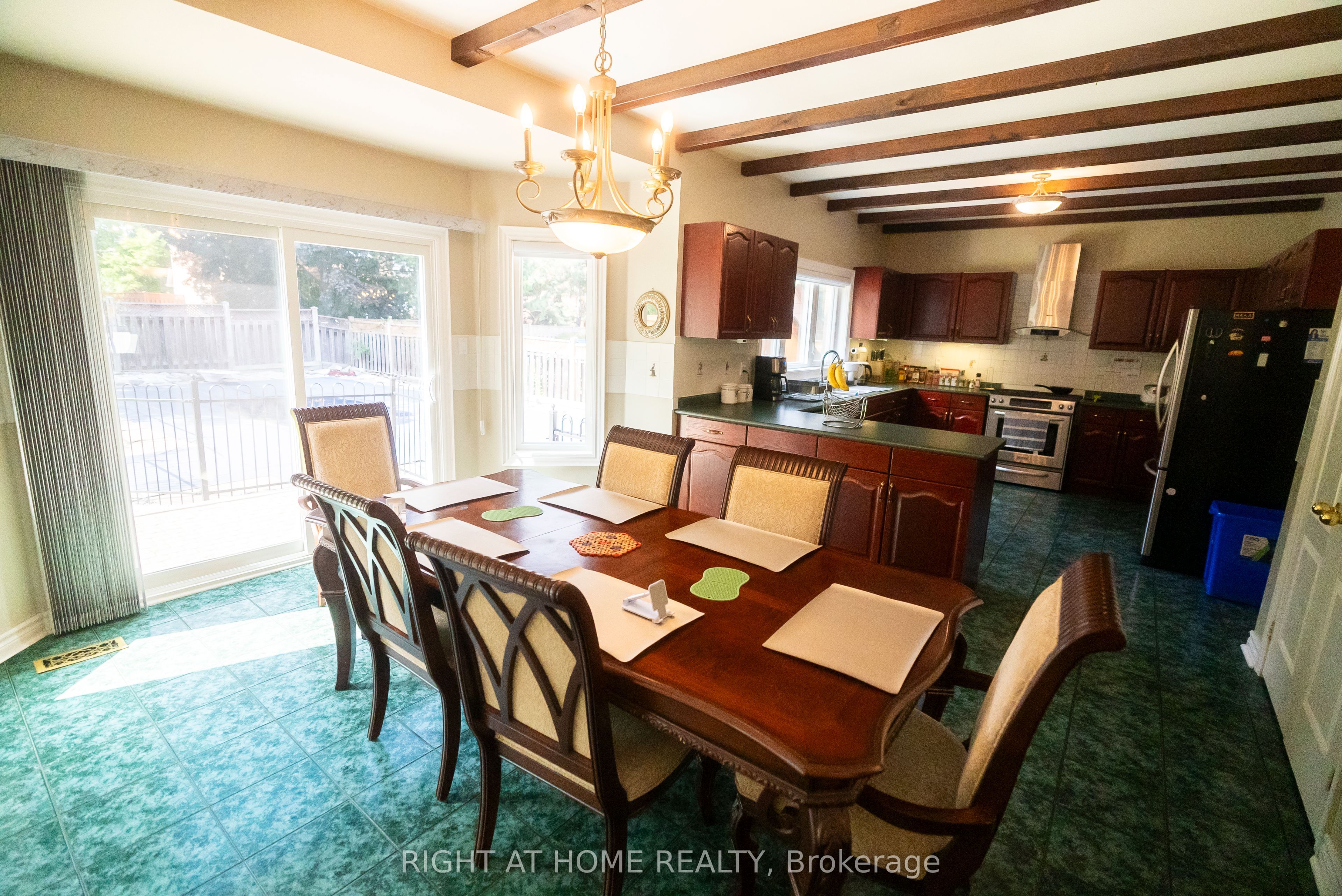 MLS #W12425259 image #9