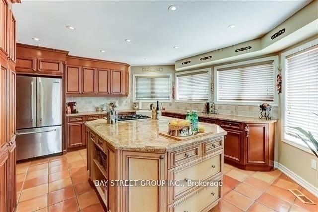 MLS #W12425364 image #4