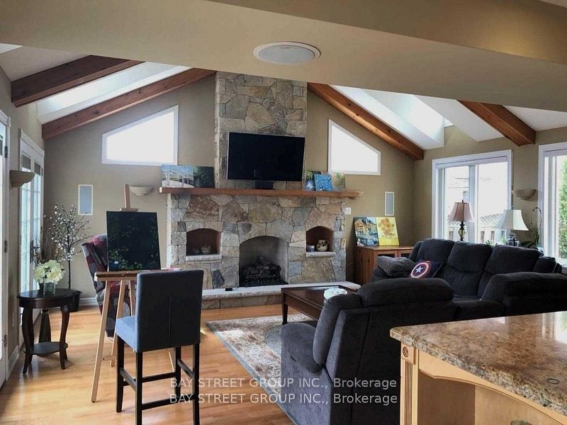 MLS #W12425364 image #9