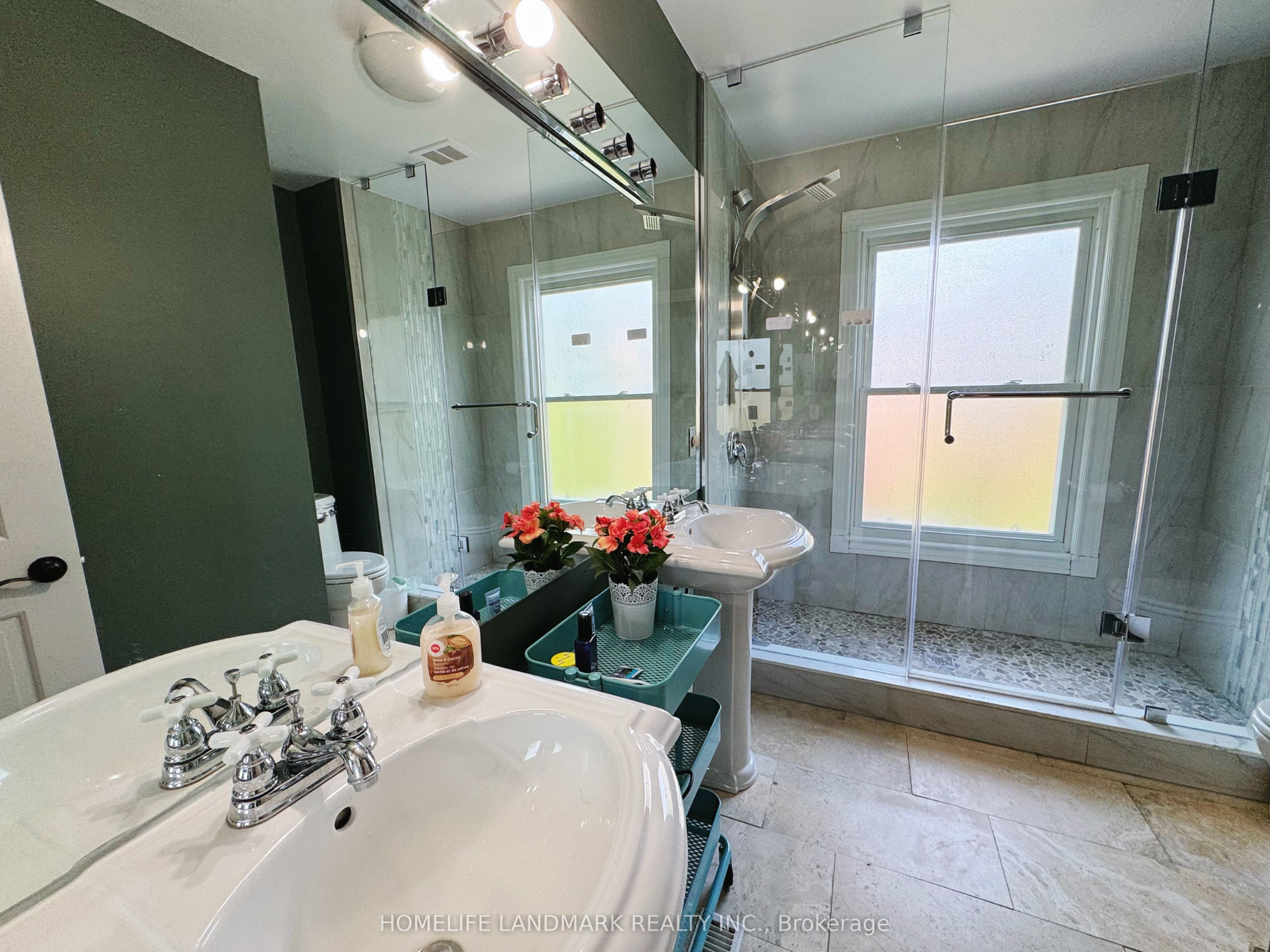 MLS #W12425505 image #4