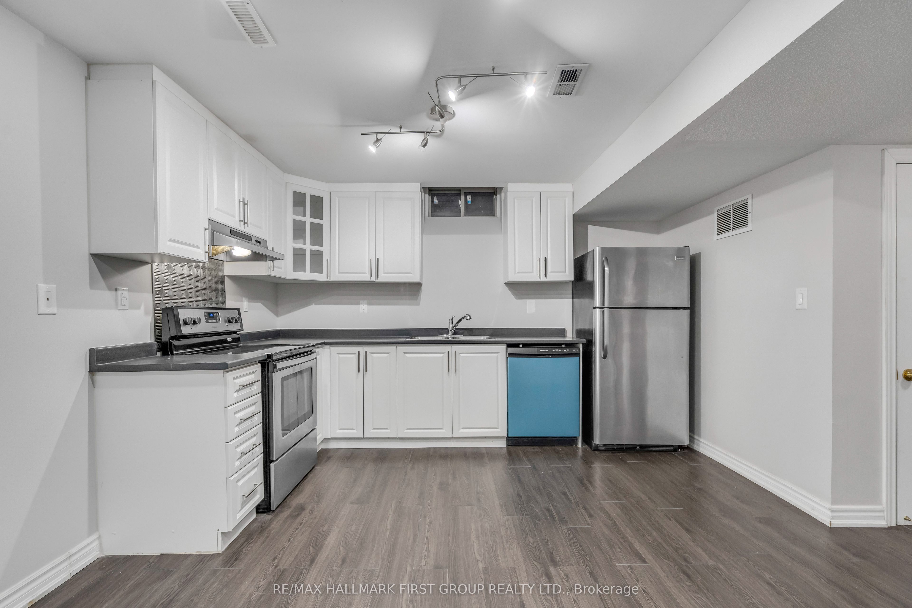 MLS #W12426404 image #14