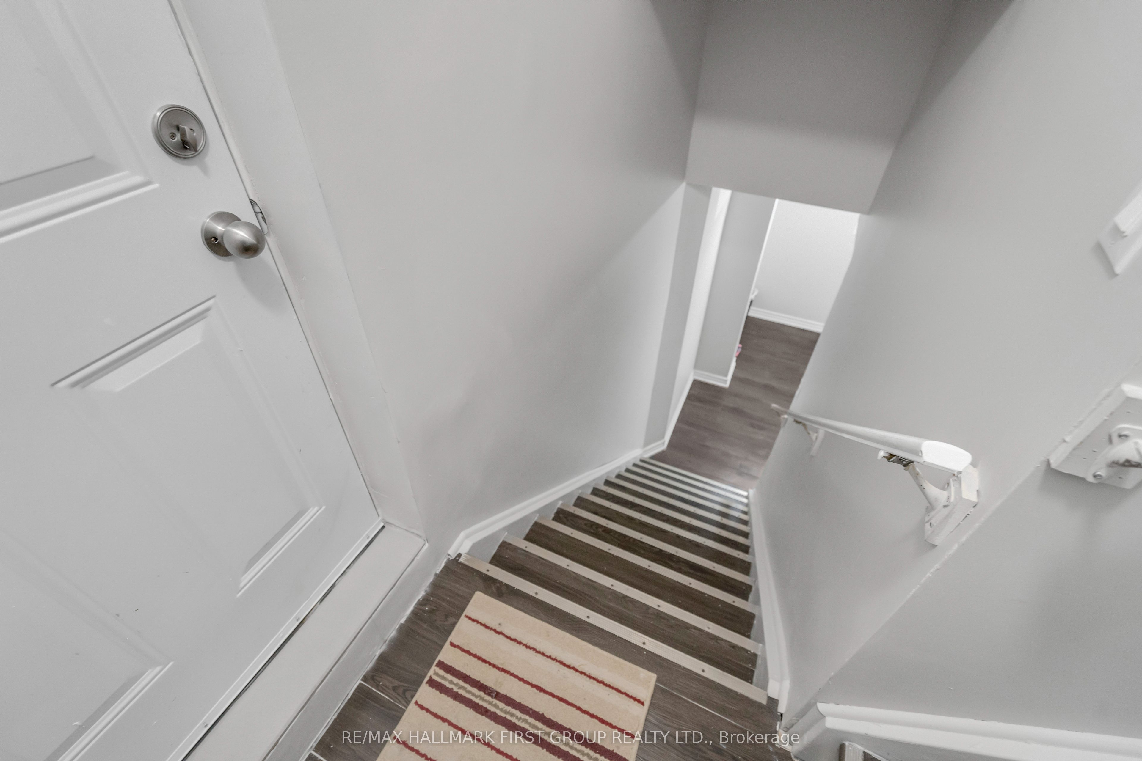 MLS #W12426404 image #2