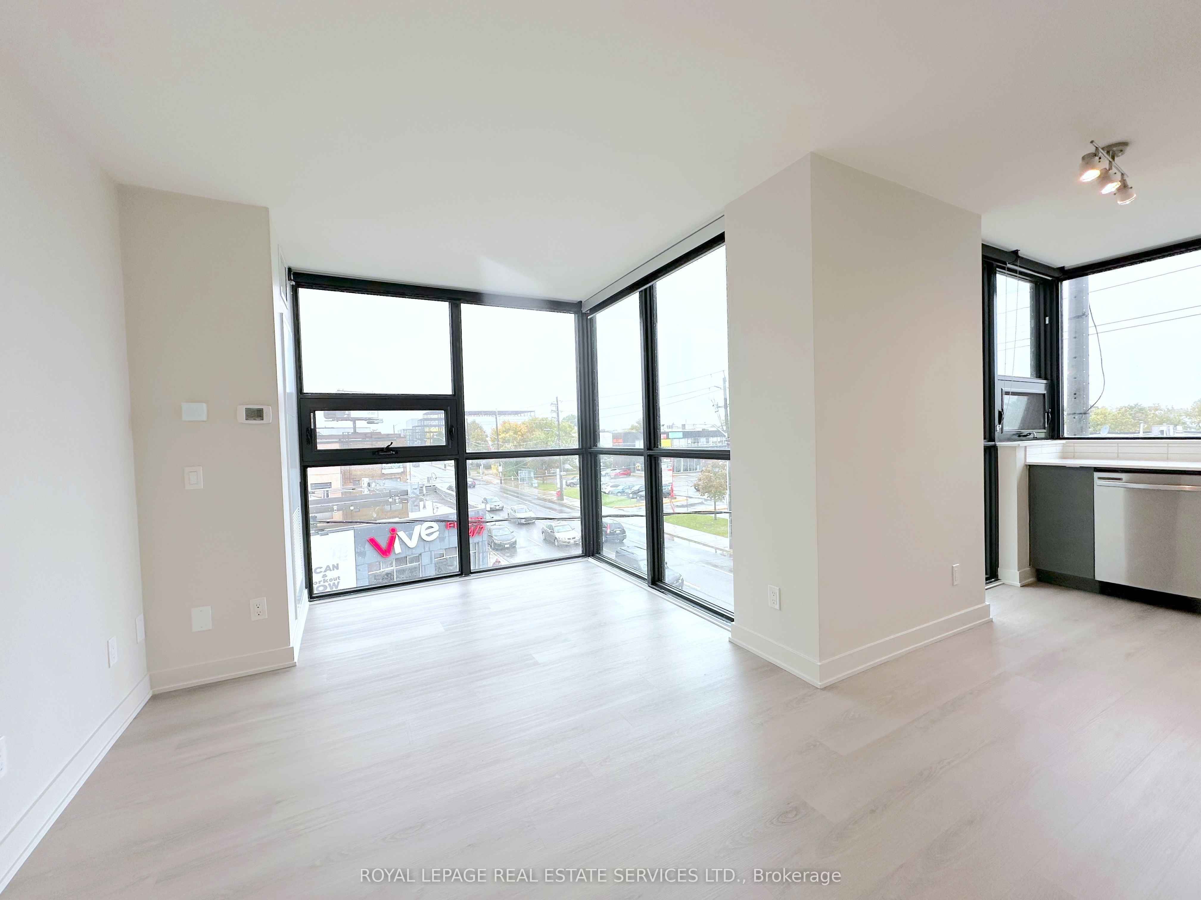 MLS #W12426433 image #1