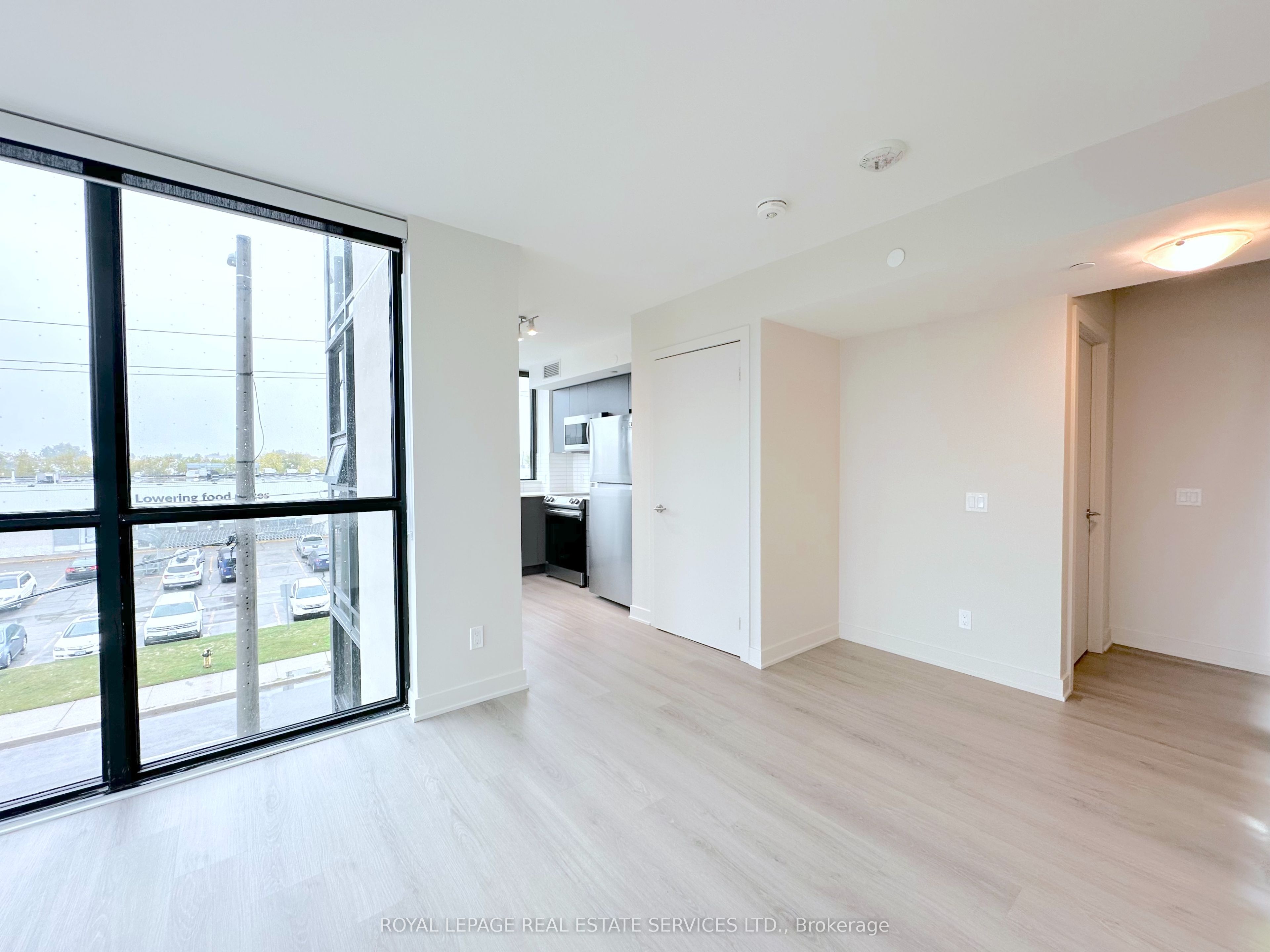 MLS #W12426433 image #2