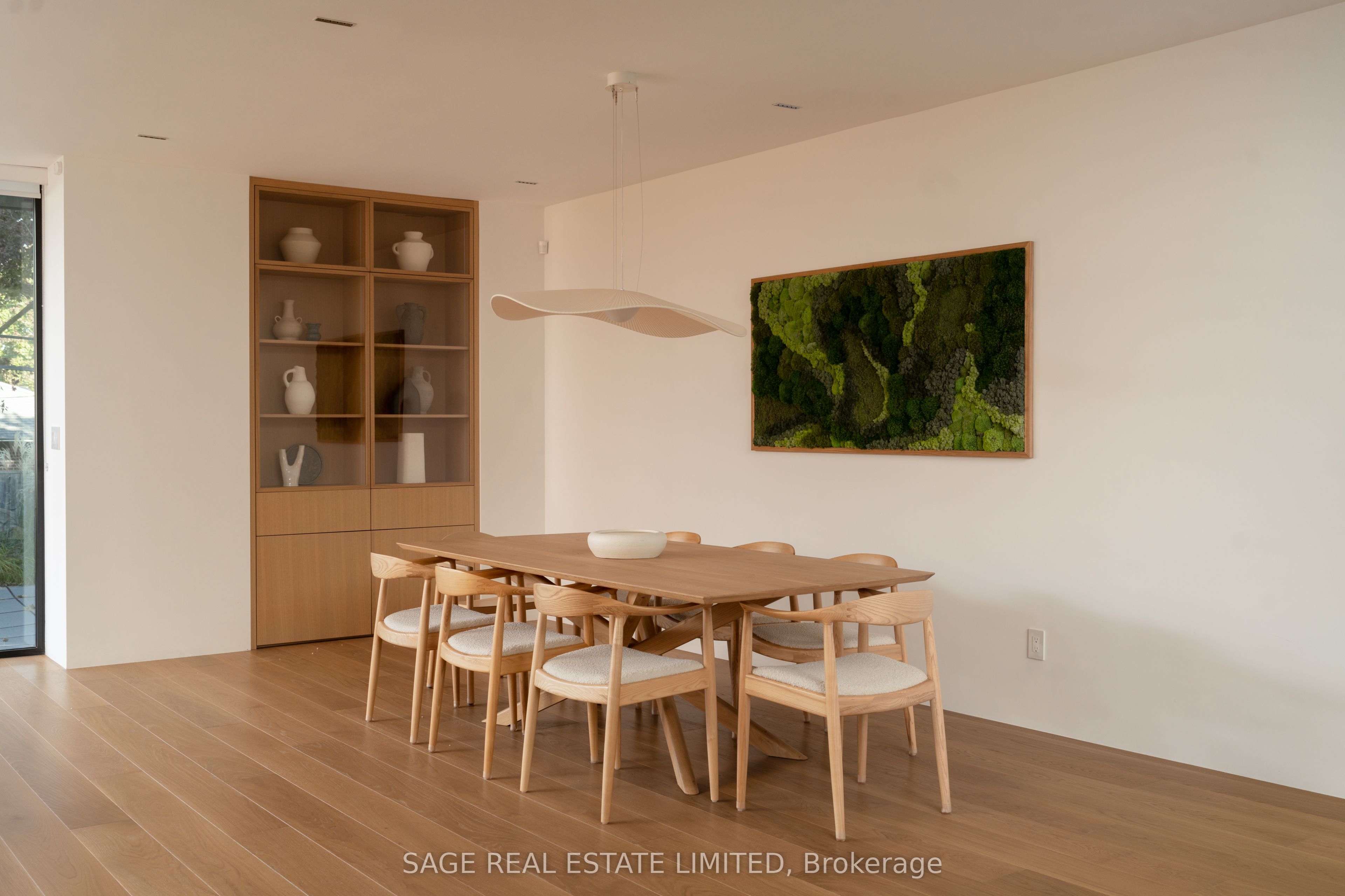 MLS #W12430060 image #12