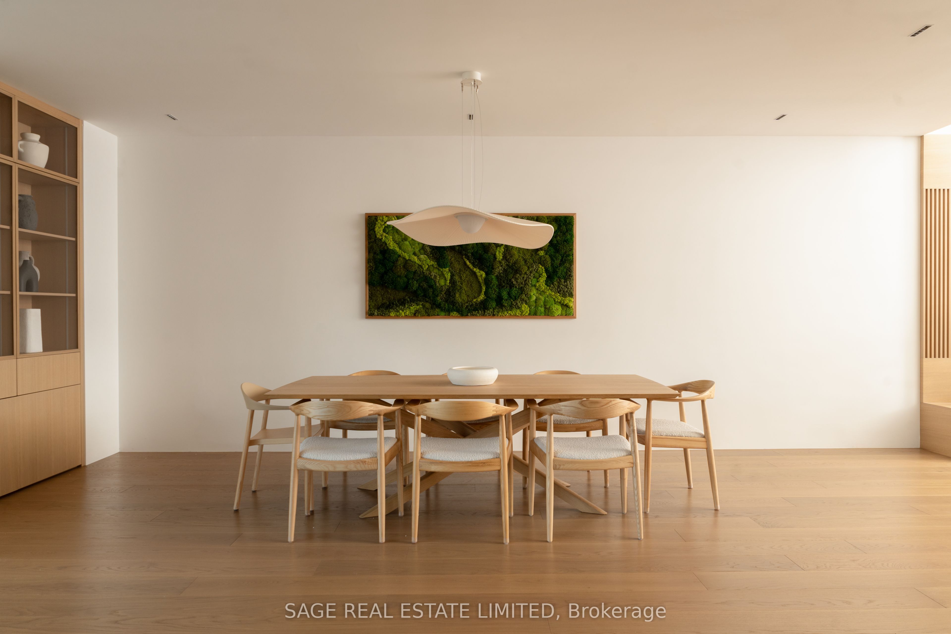 MLS #W12430060 image #13