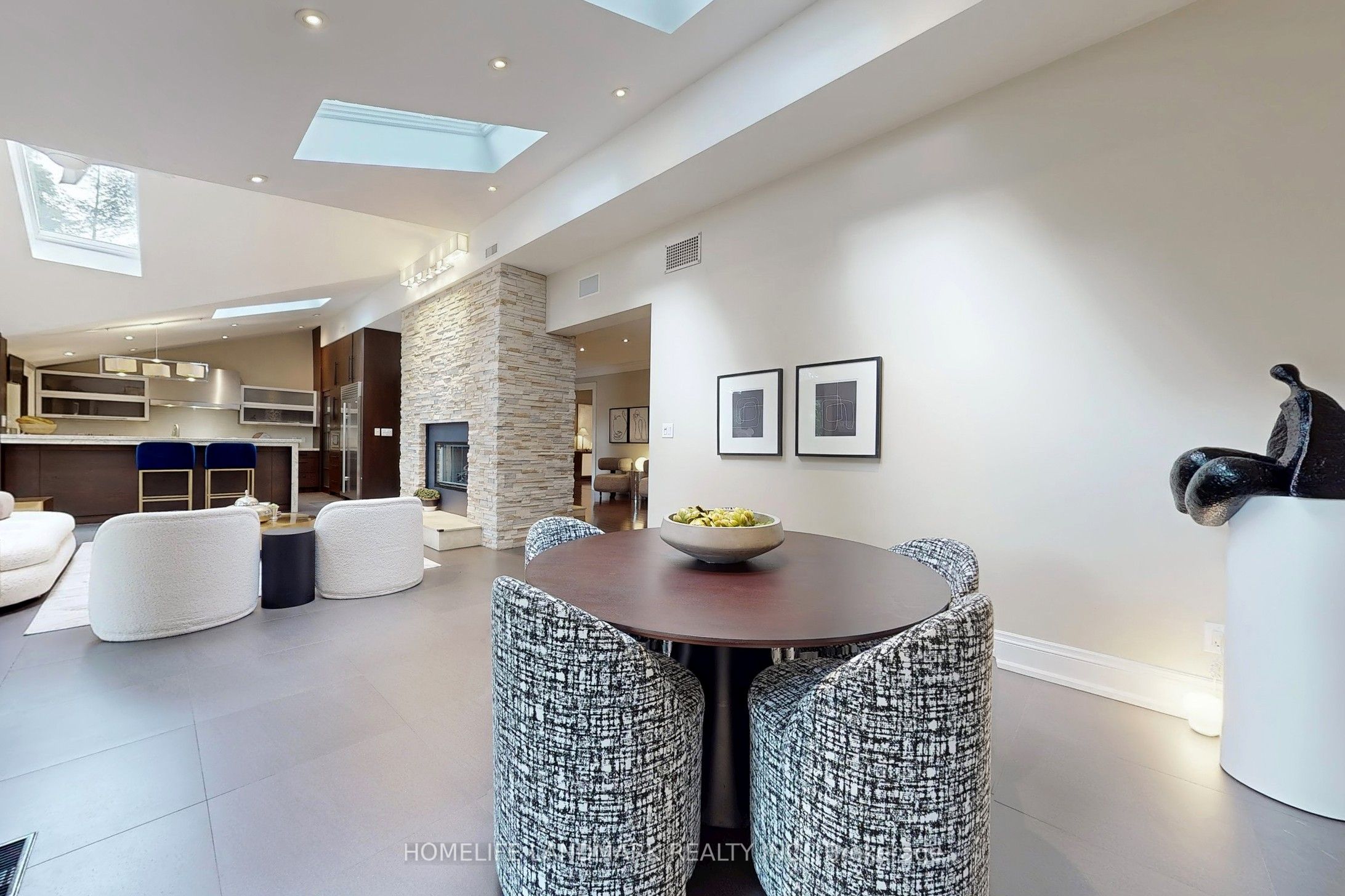 MLS #W12432476 image #13