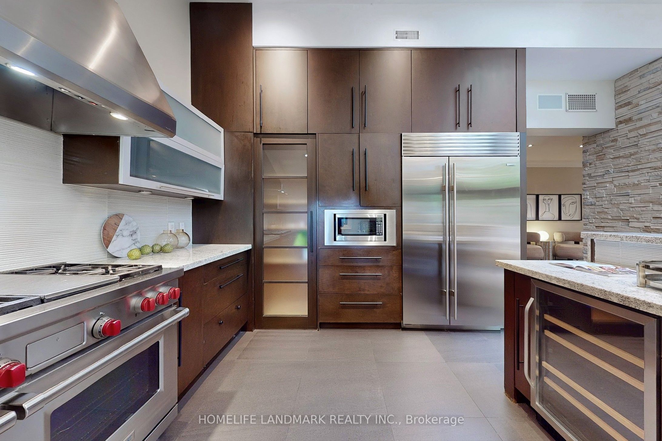 MLS #W12432476 image #17