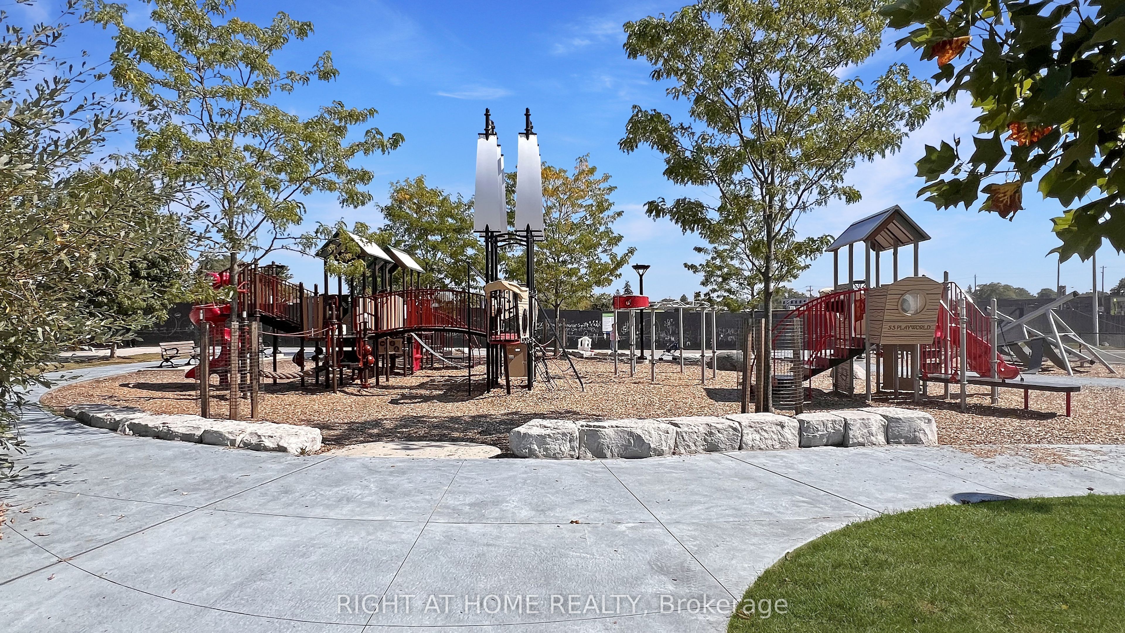 MLS #W12433718 image #11