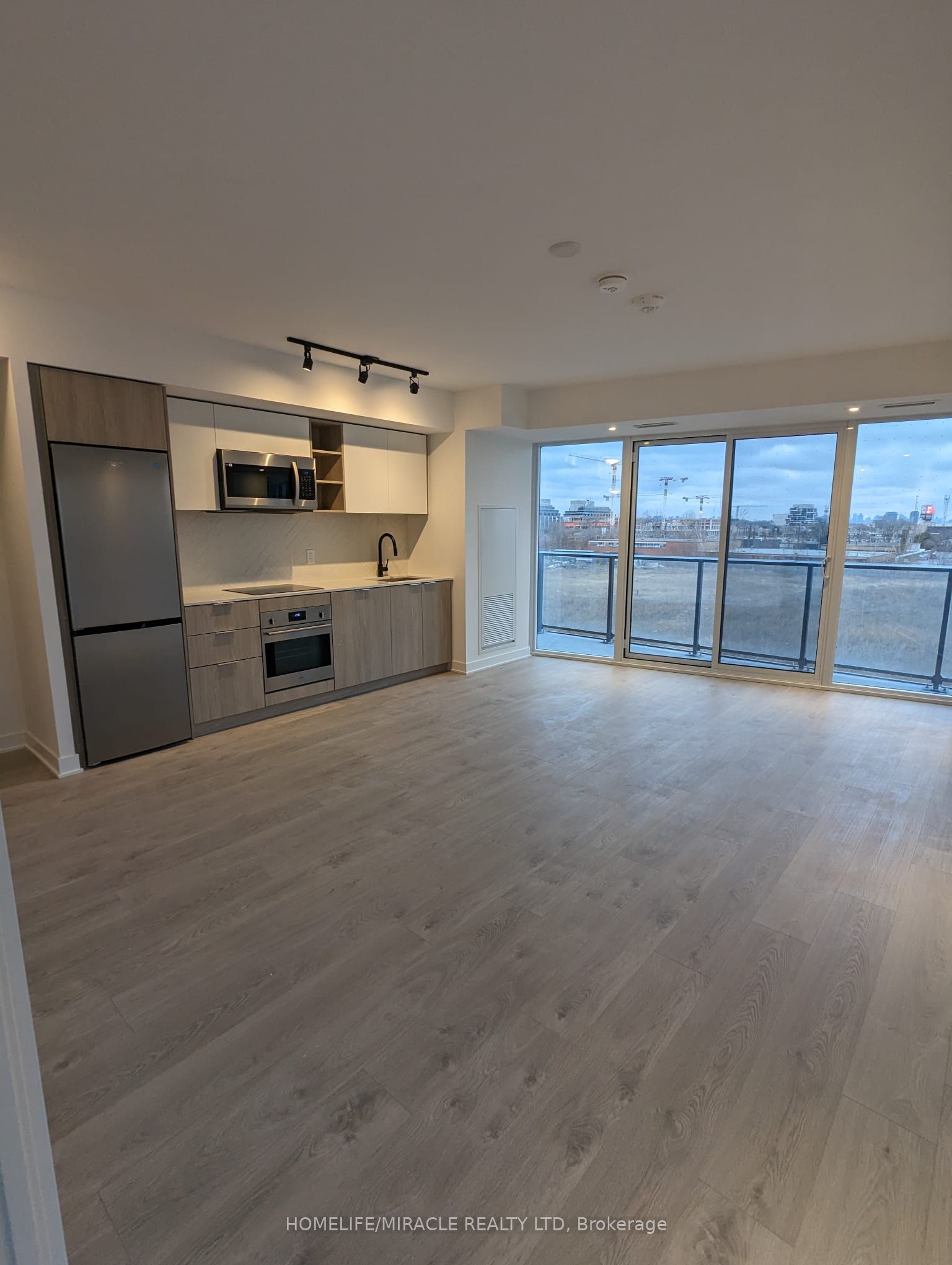 MLS #W12434799 image #13