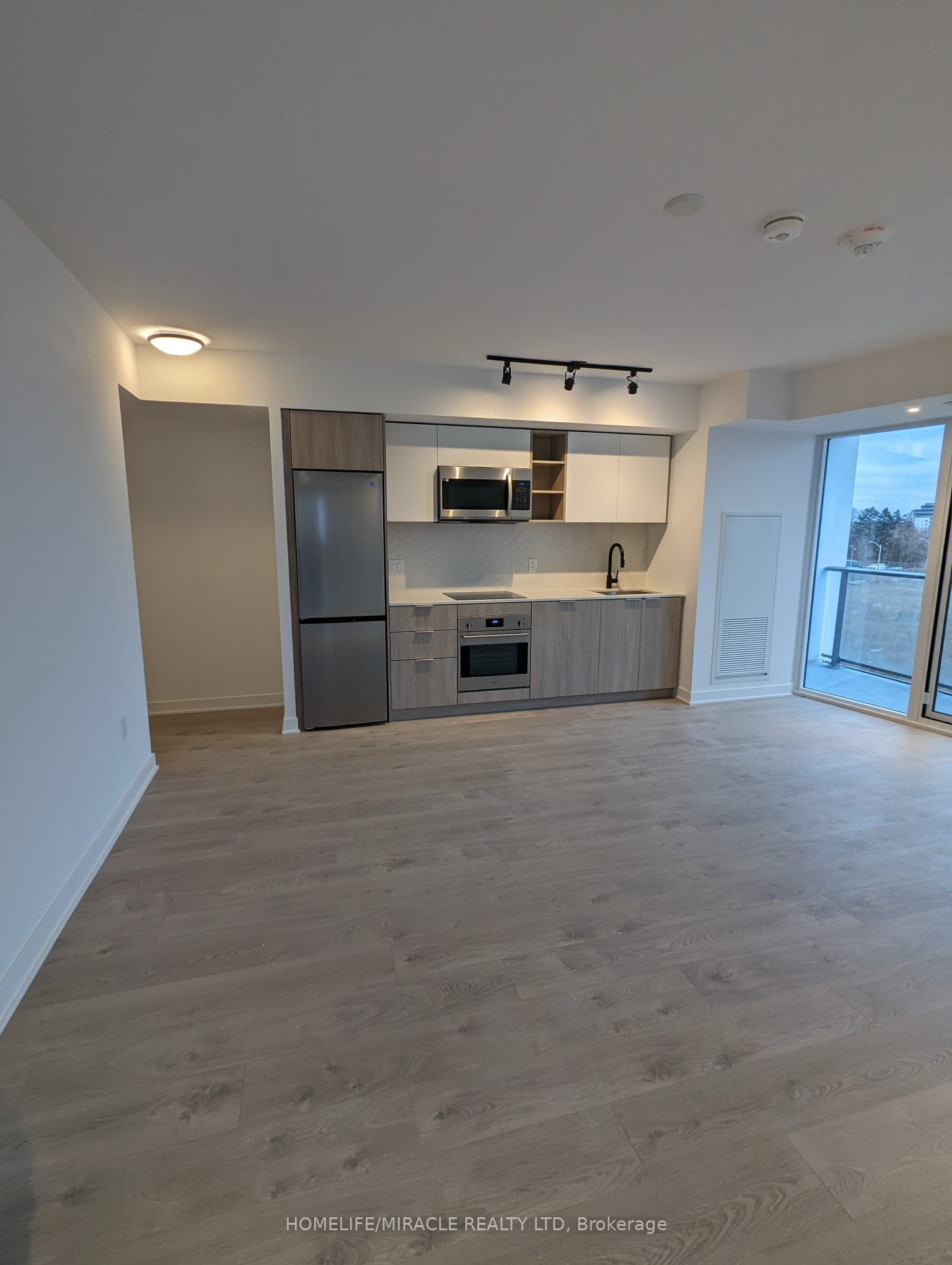 MLS #W12434799 image #14